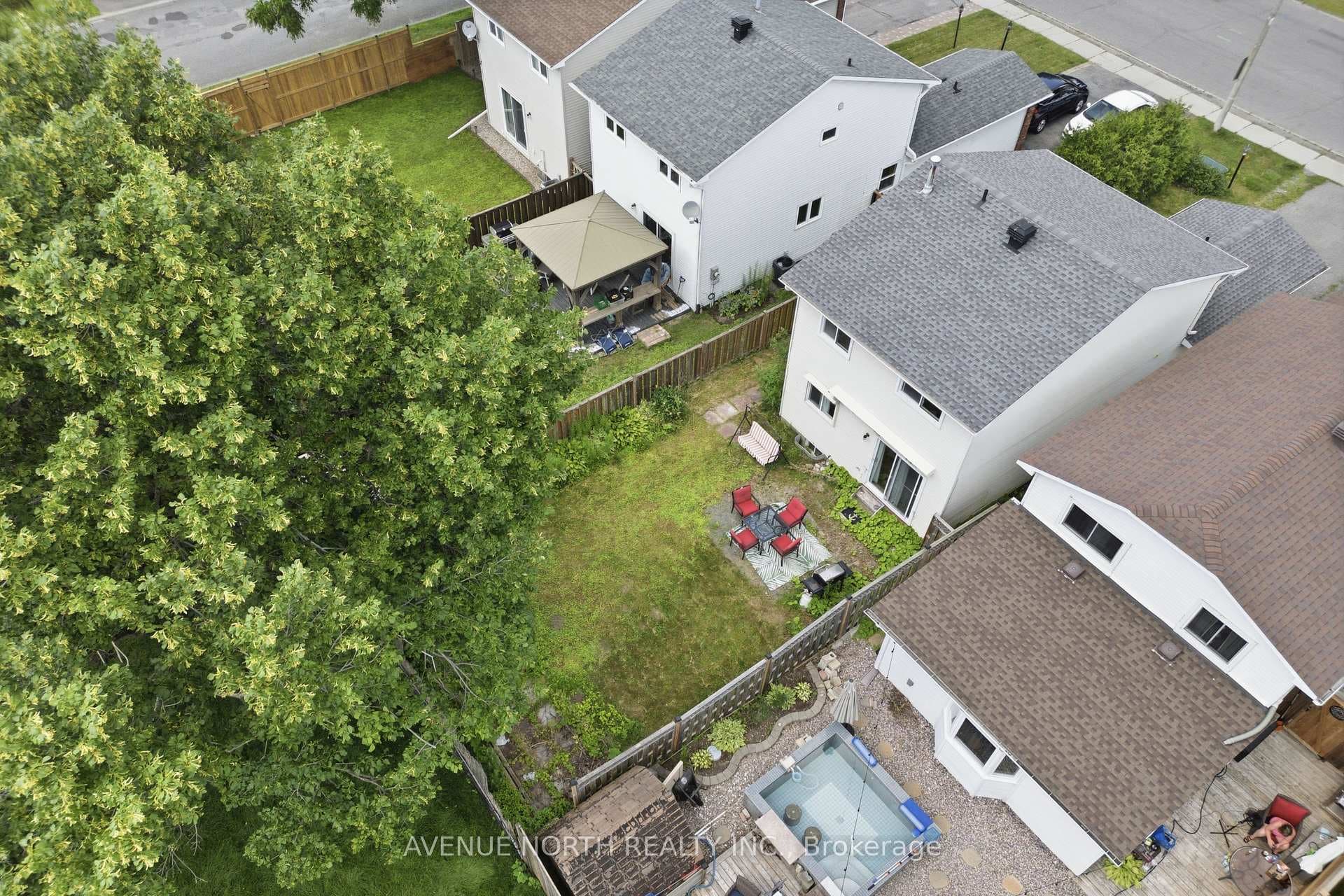 6 WOLFGANG Drive photo 37
