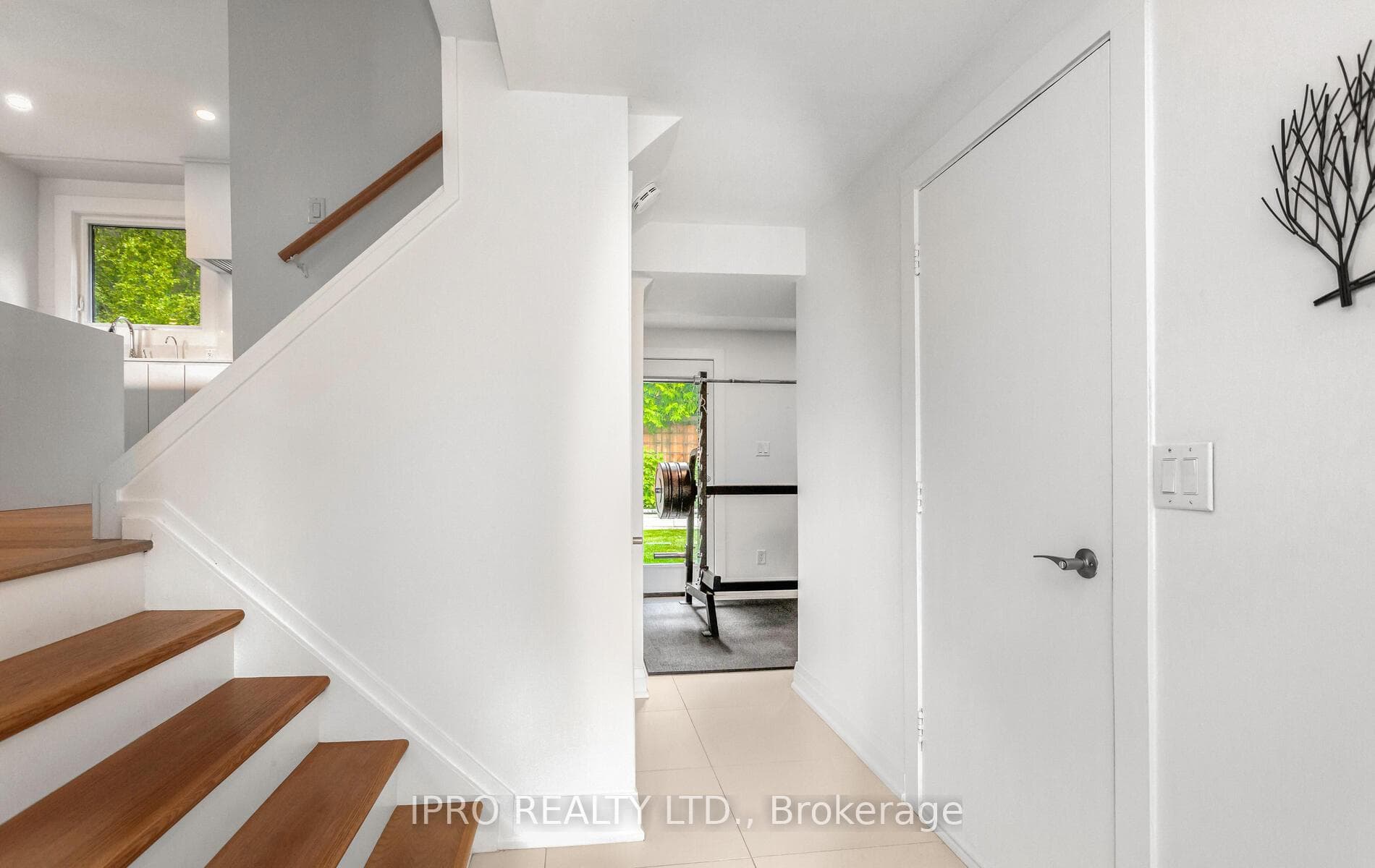 14 Crombie Place photo 7