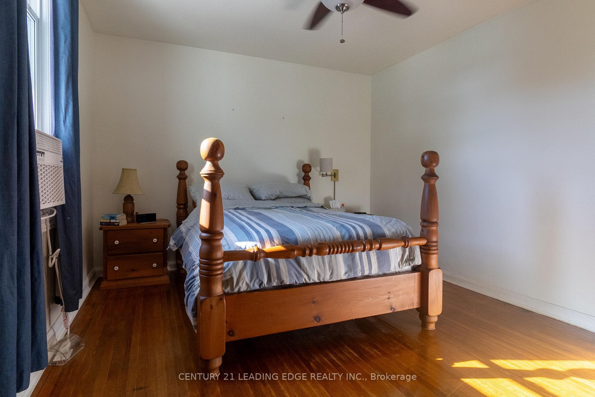 536 Montrave Avenue photo 9