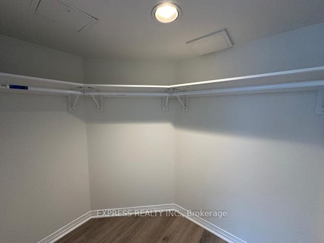 942 Yonge Street Unit 512 photo 7