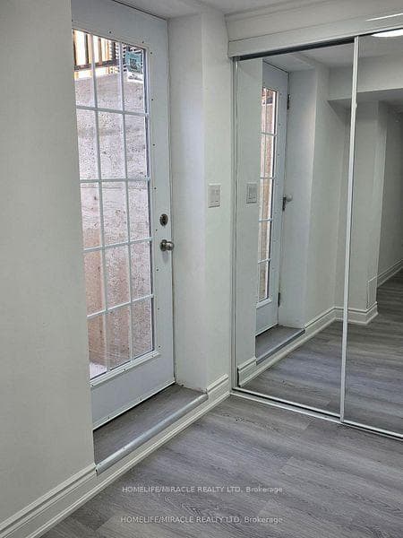 209 Ponymeadow Terrace photo 7