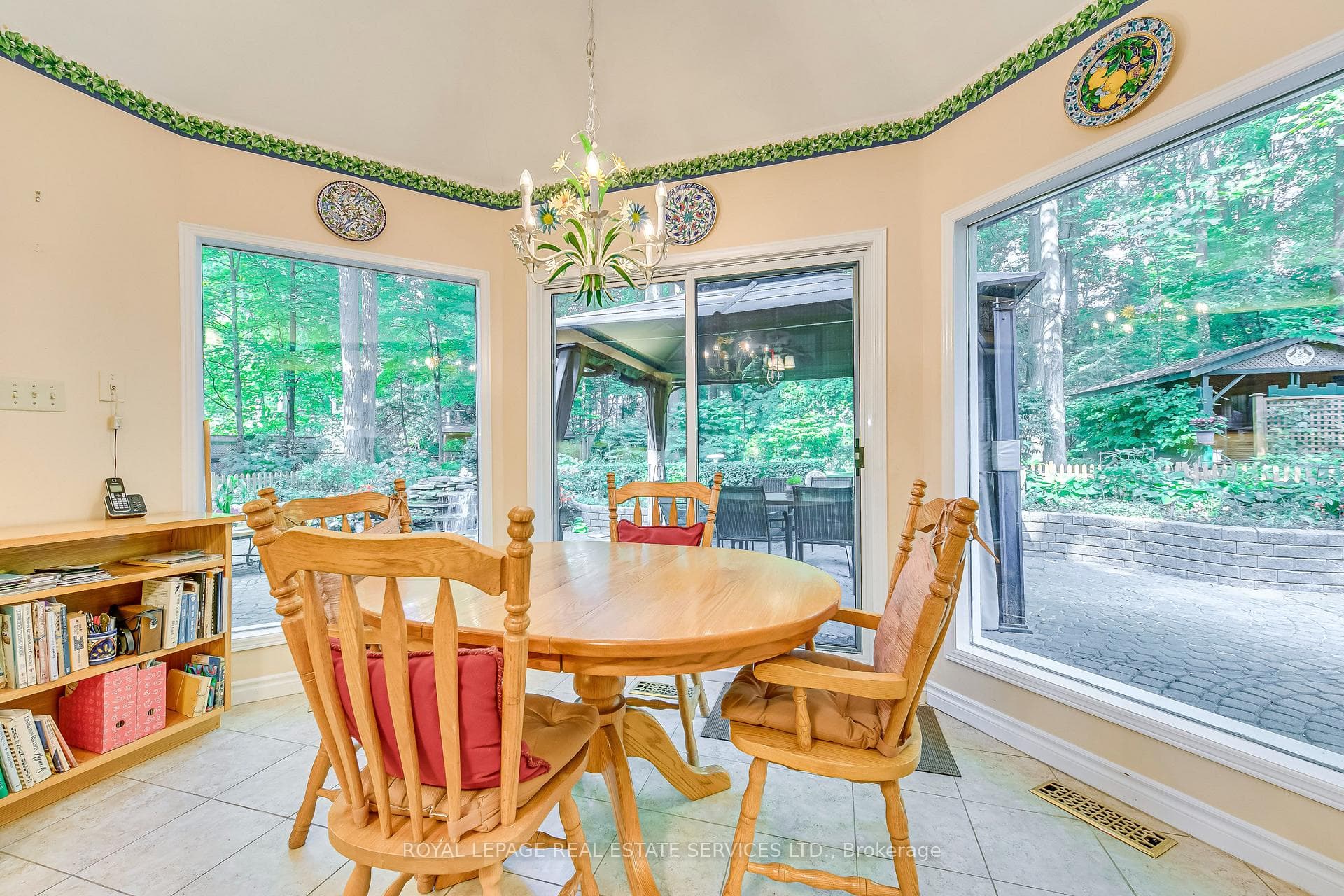 199 Kenollie Avenue photo 14