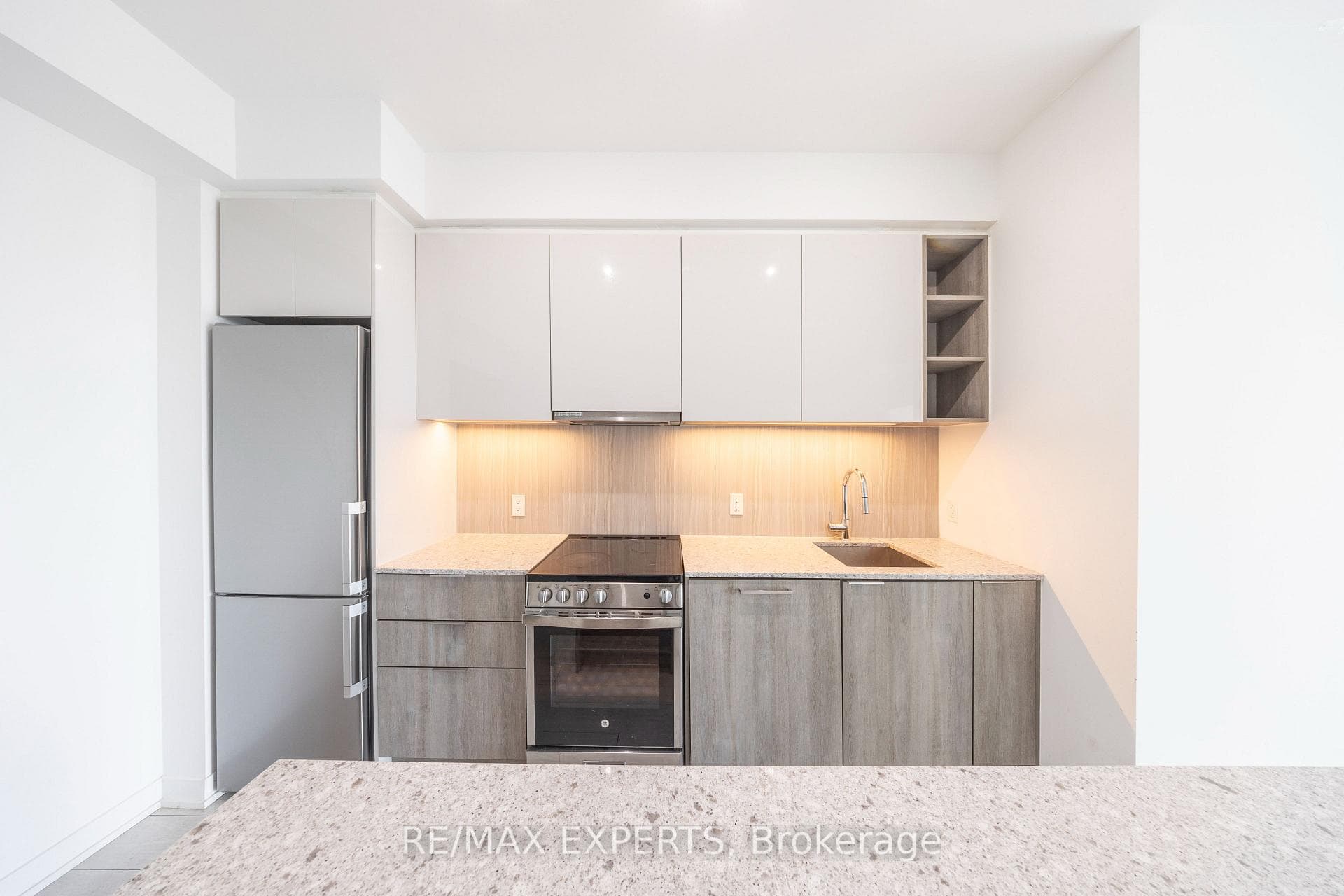 31 Tippett Road Unit 1410 photo 5