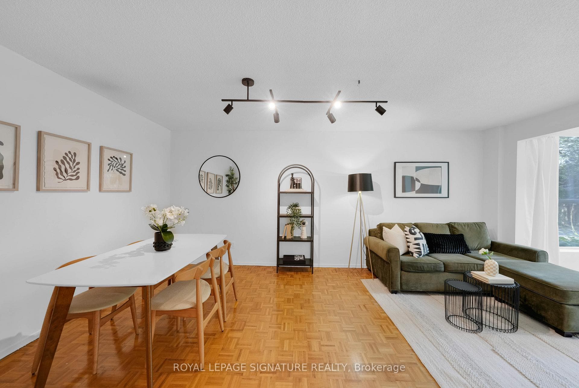 5795 Yonge Street Unit 114 photo 4