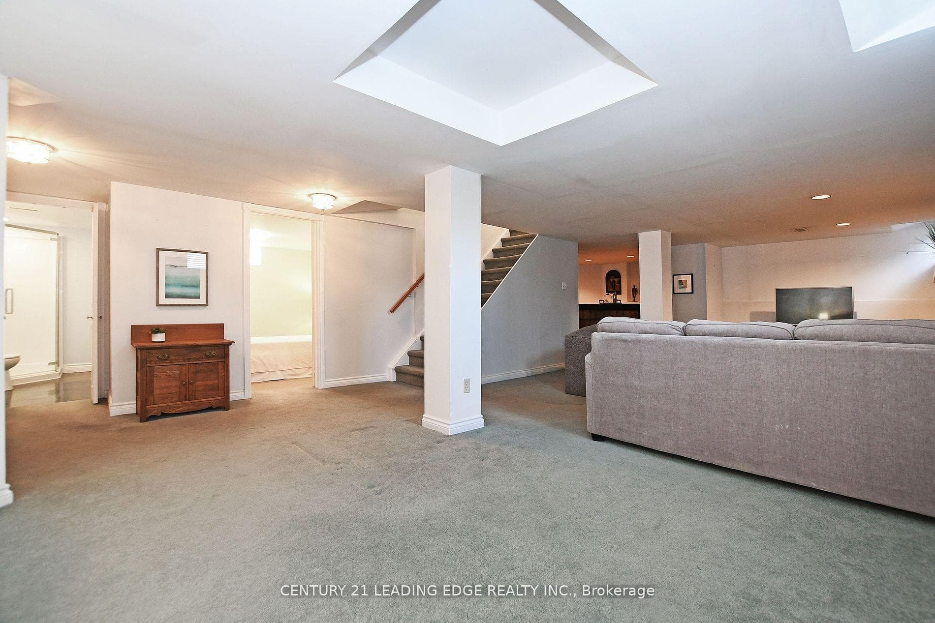 17 Berkeley Court photo 26