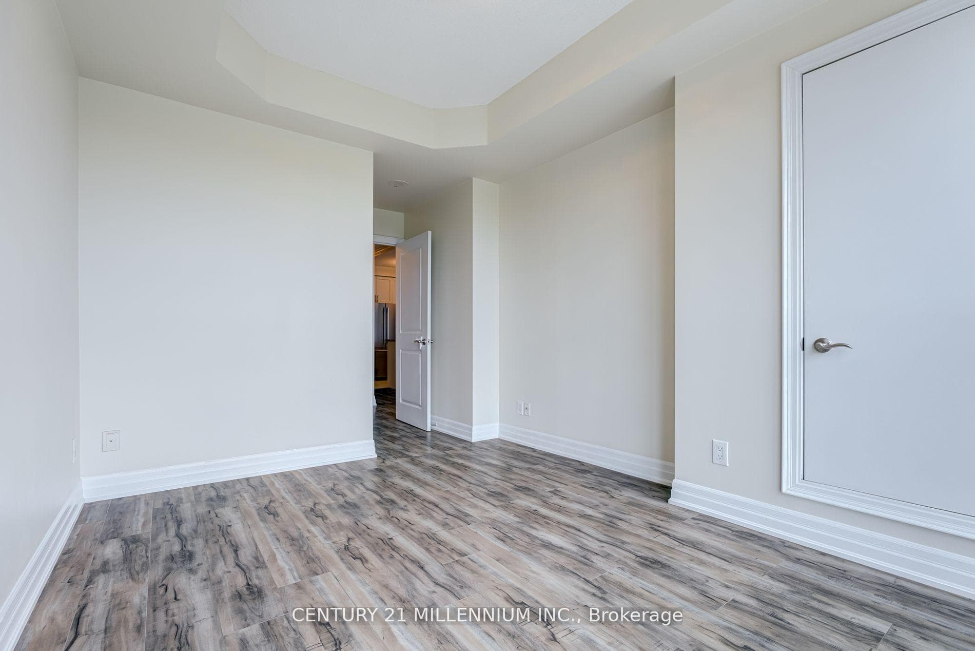 100 John Street Unit 503 photo 18