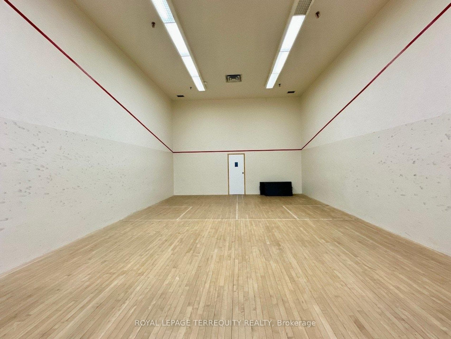 410 Mclevin Avenue Unit 709 photo 41