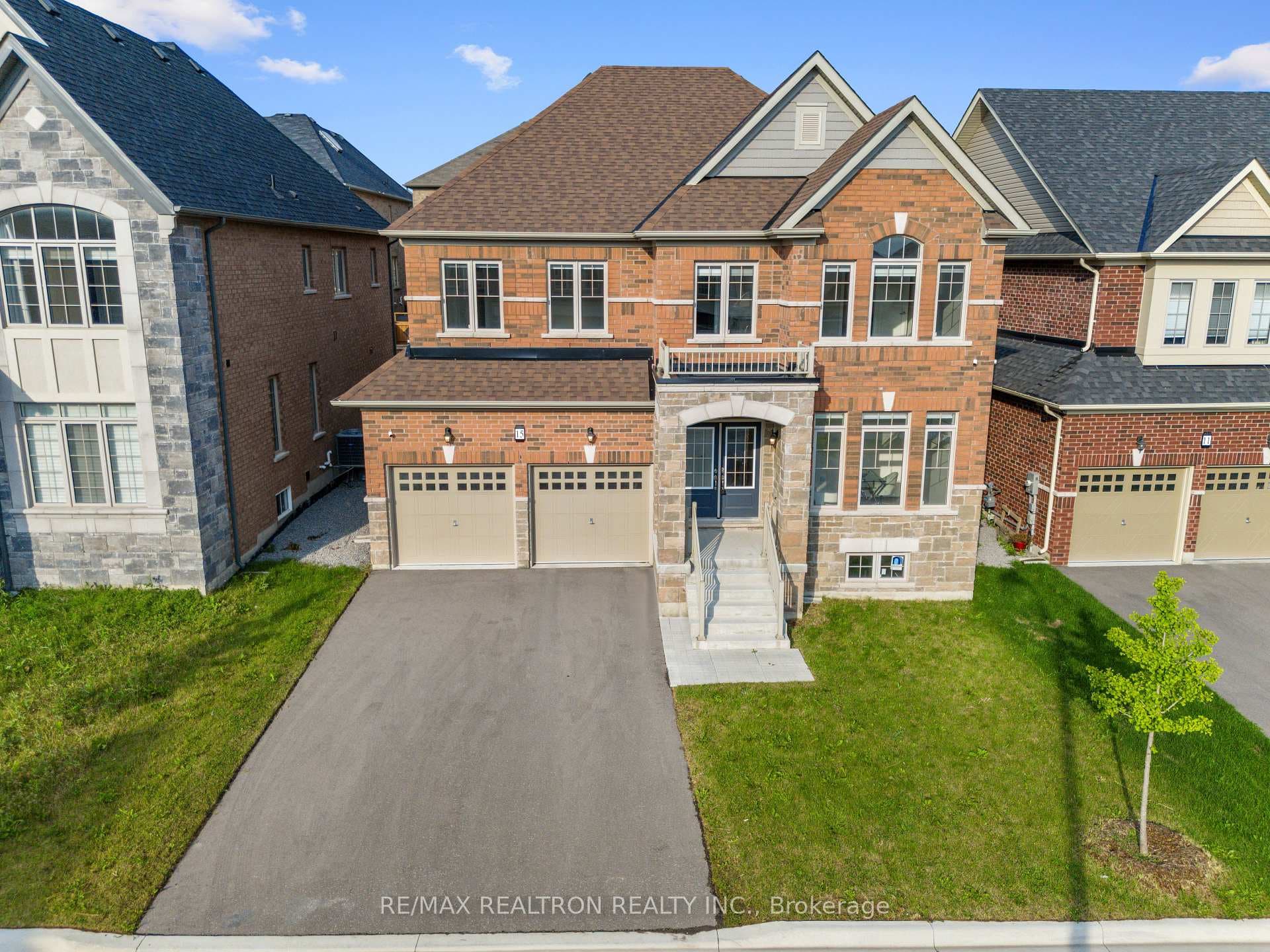 15 Murray Leonard Lane photo 1