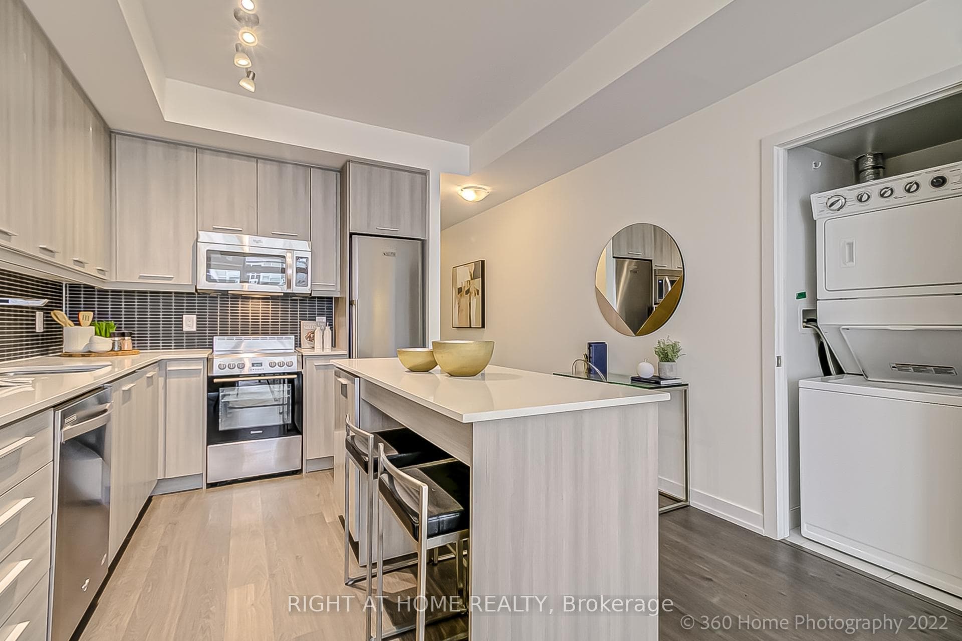105 George Street Unit 312 photo 6
