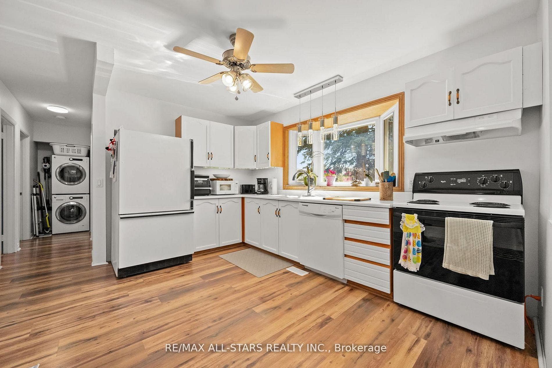 40 Riverglen Drive photo 6
