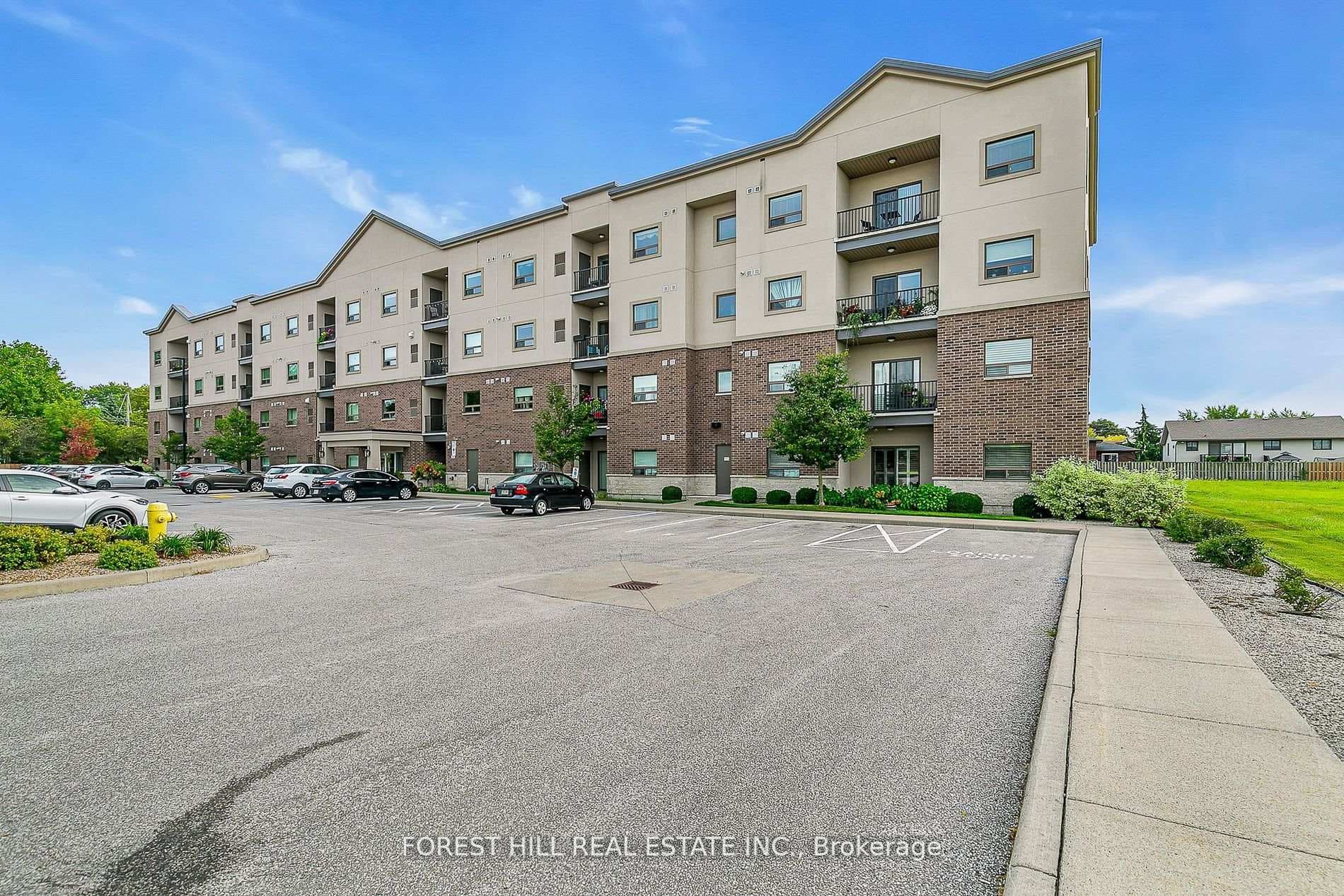 8475 Wyandotte Street Unit 307 photo 2