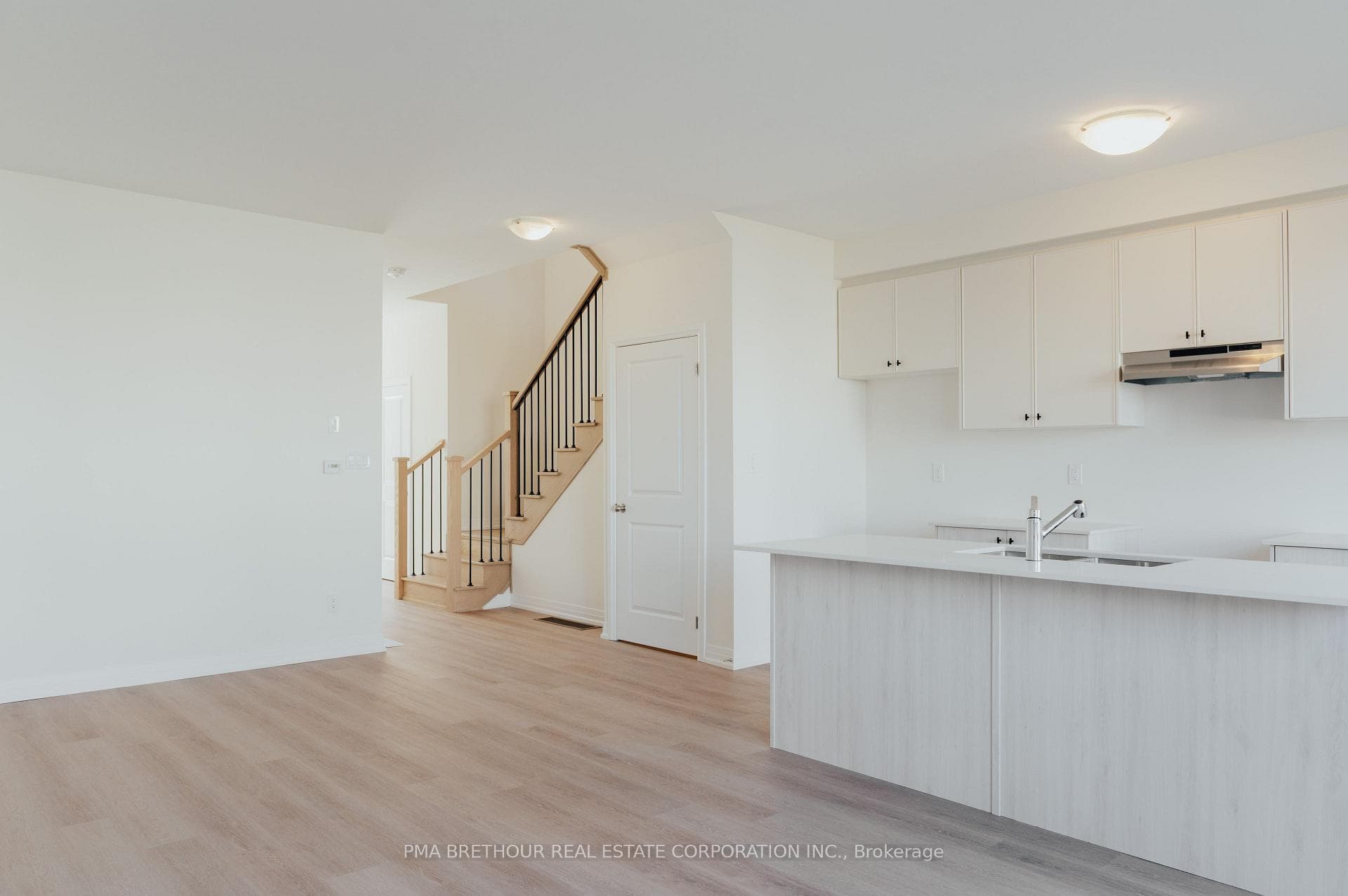 53 Klein Way photo 3