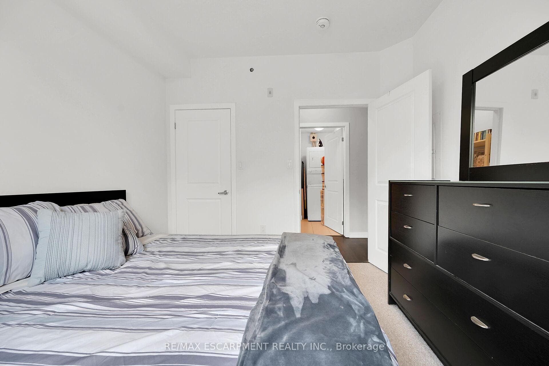 125 Shoreview Place Unit 114 photo 17