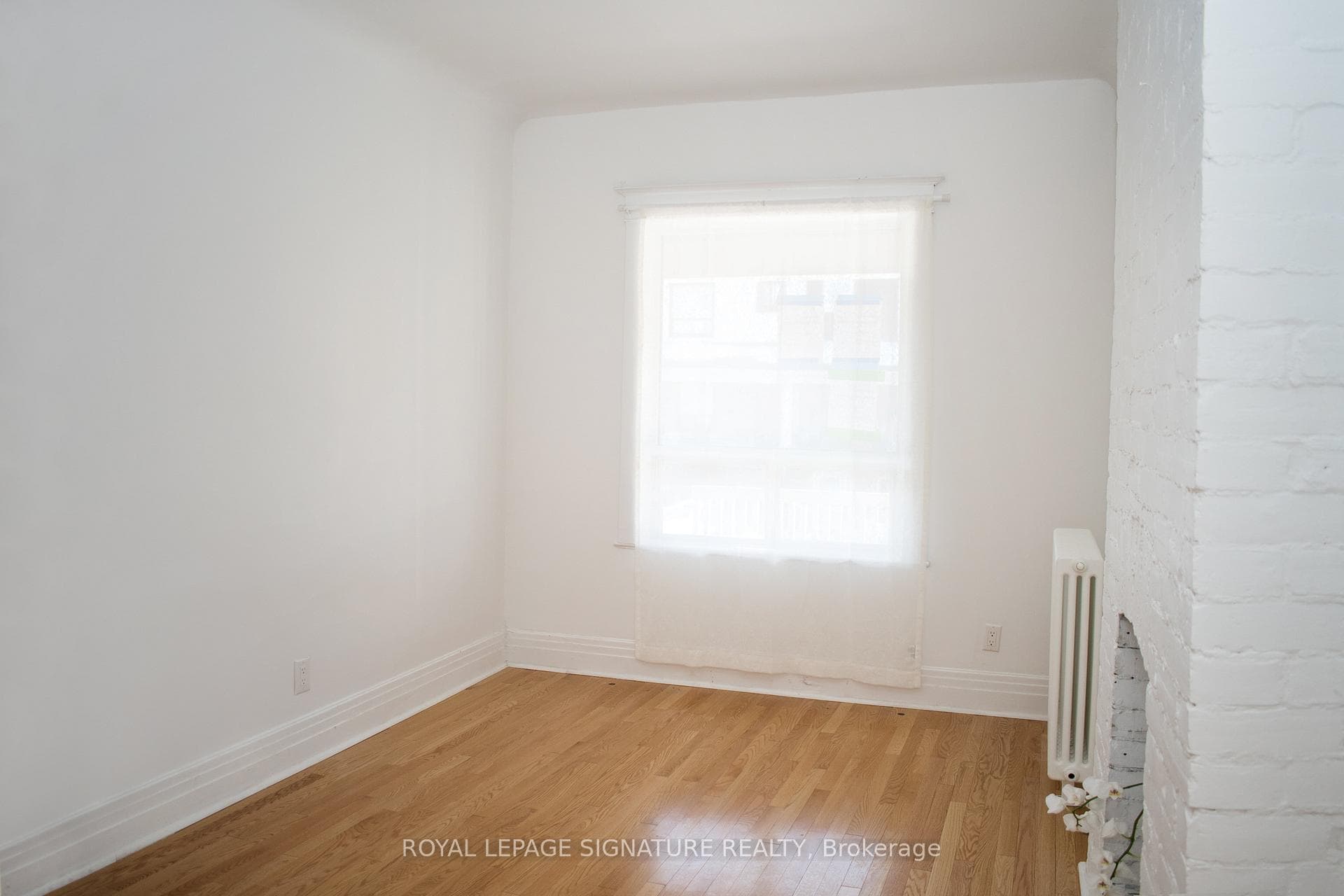 493 St Clarens Avenue Unit Main photo 12