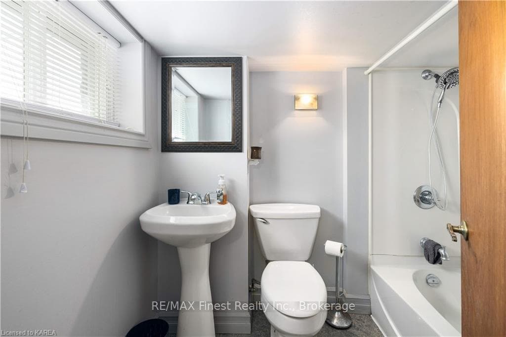 193 PINE Street photo 22