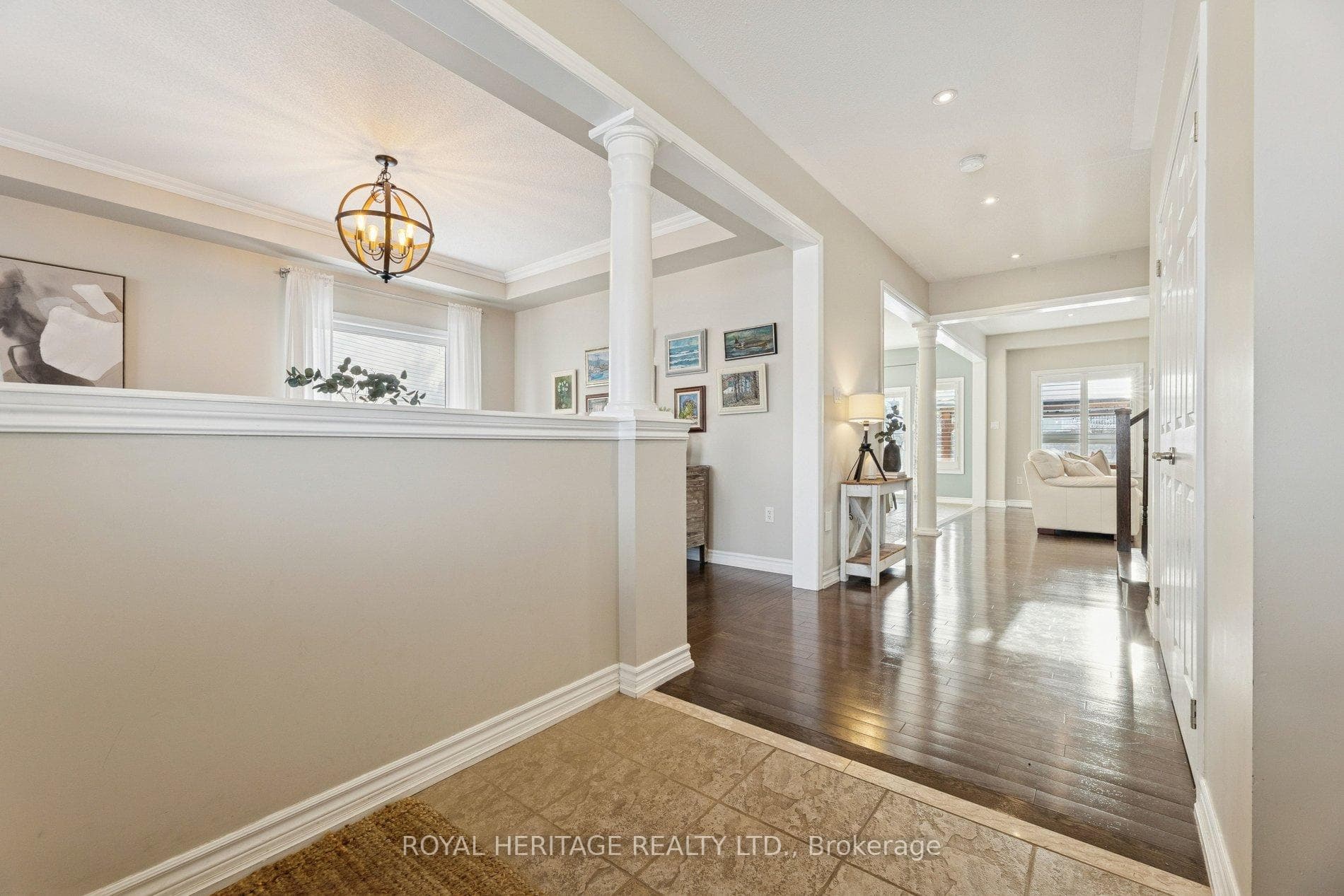 63 Laprade Square photo 4