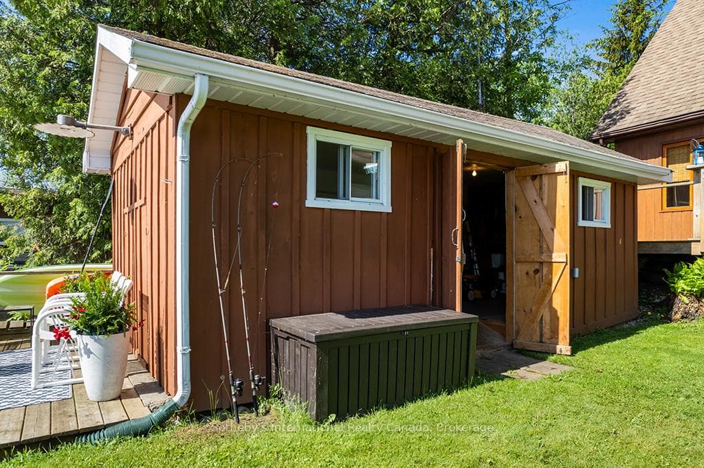 Shed
