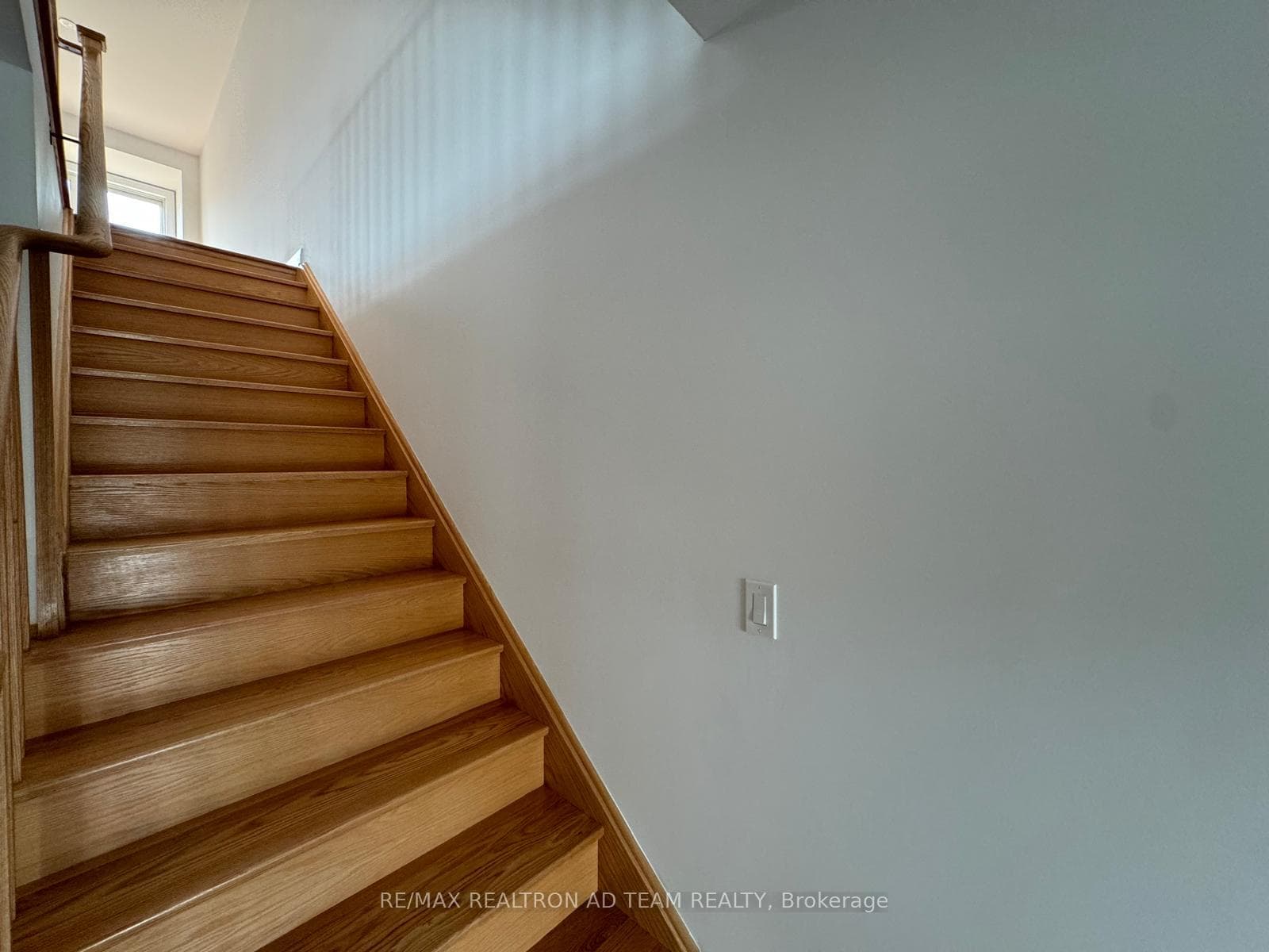 182 Lageer Drive photo 1
