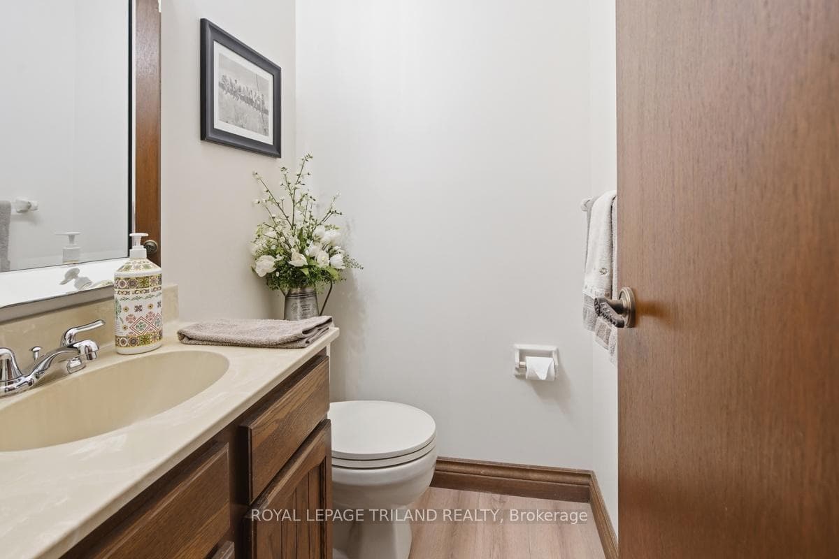 183 Farmington Way photo 19