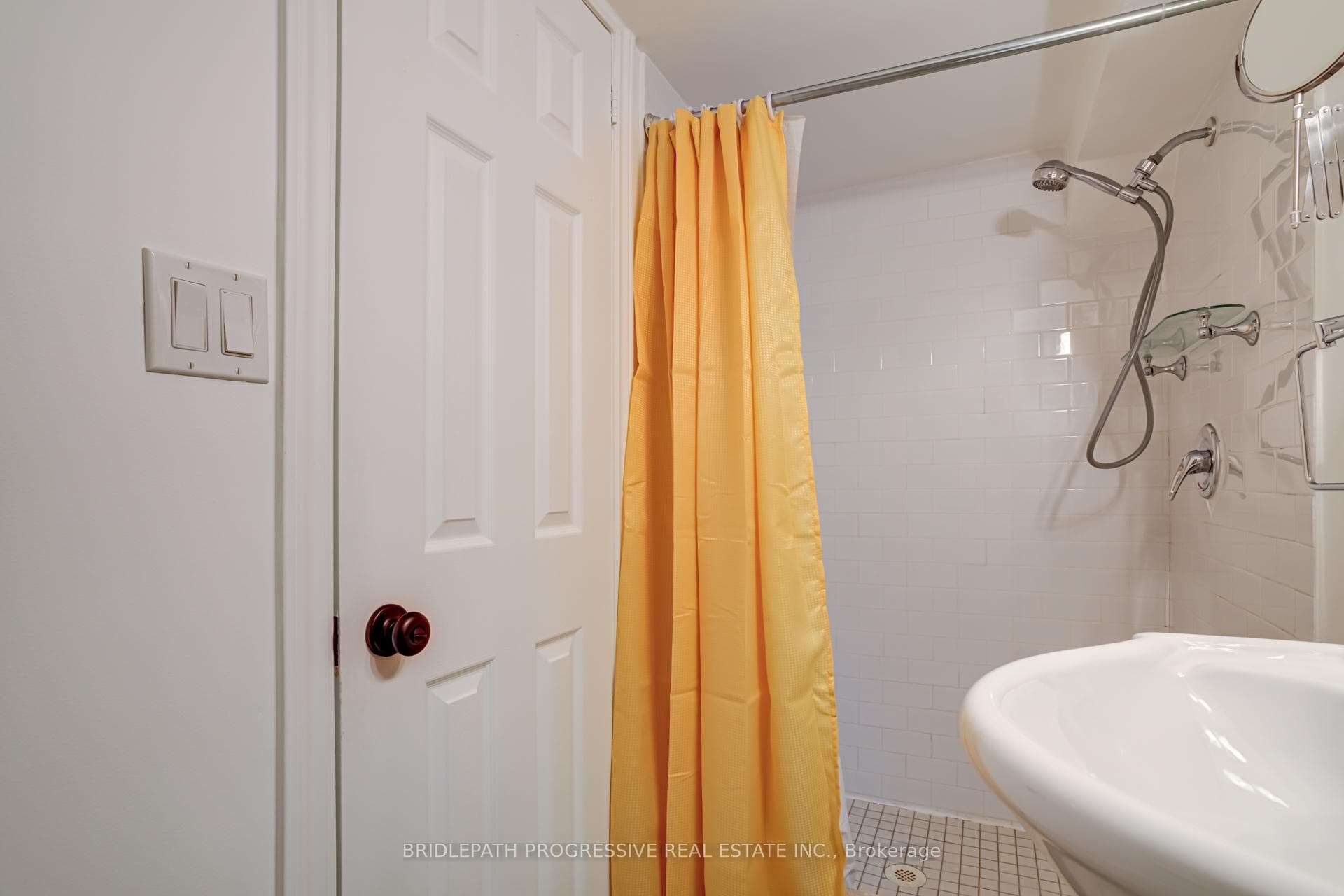 103 Ashdale Avenue Unit 3 photo 20