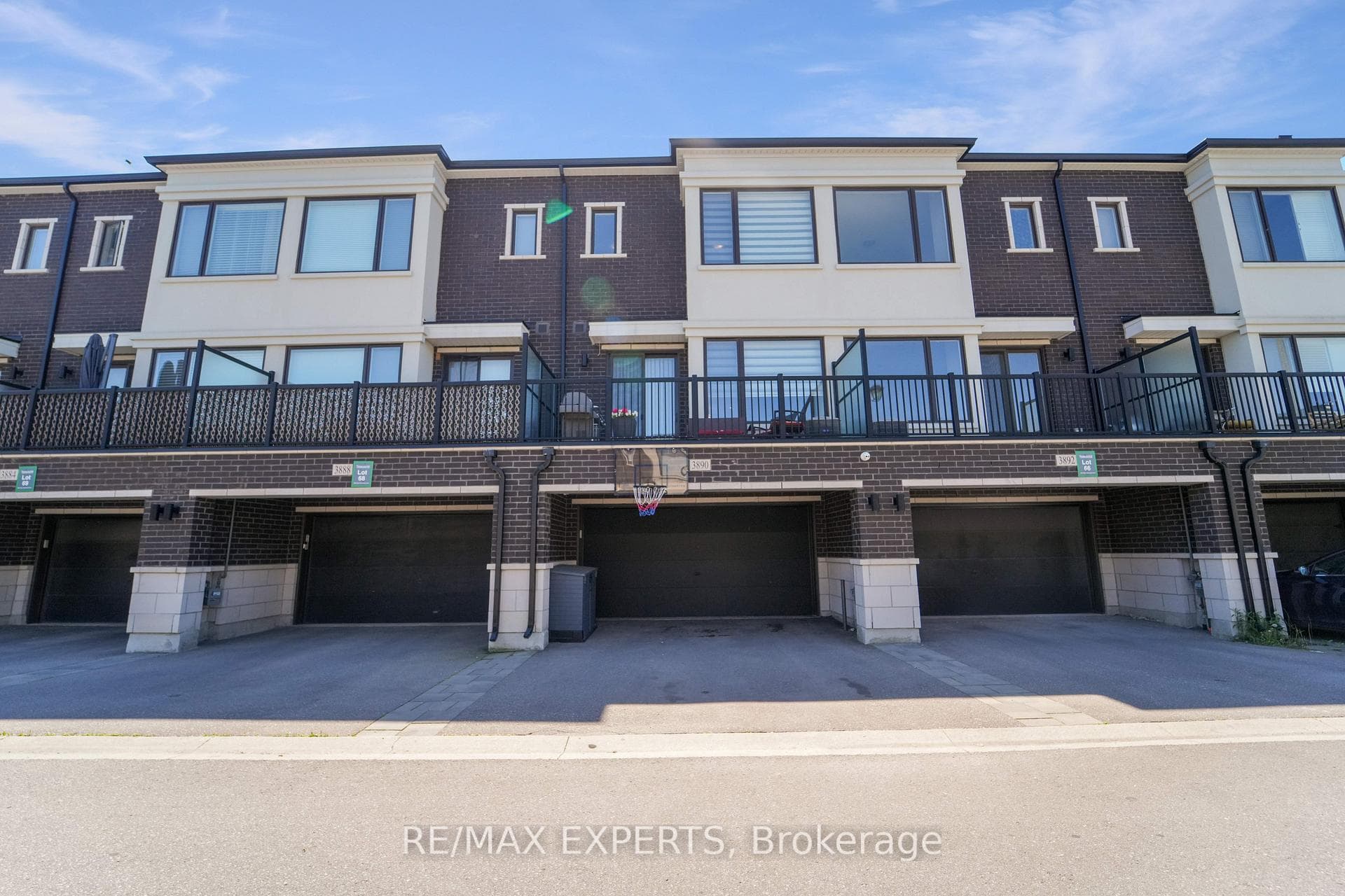 3890 Major Mackenzie Drive photo 36