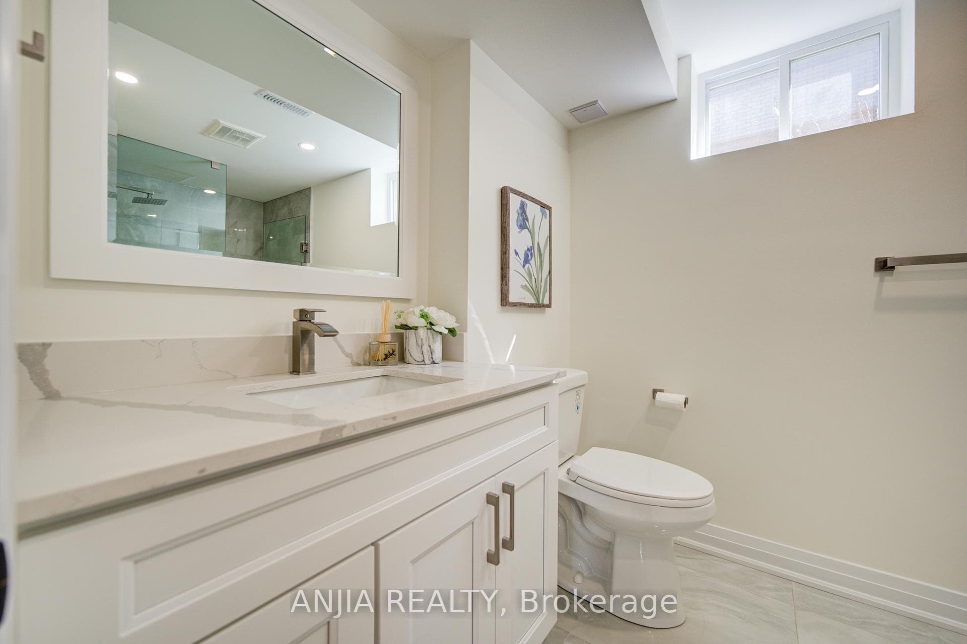 80 Southdale Drive photo 39