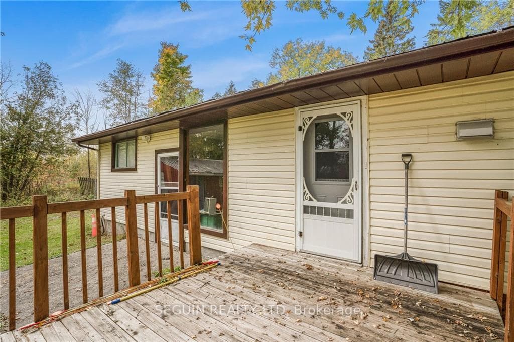 6651 HIGHWAY 34 photo 4