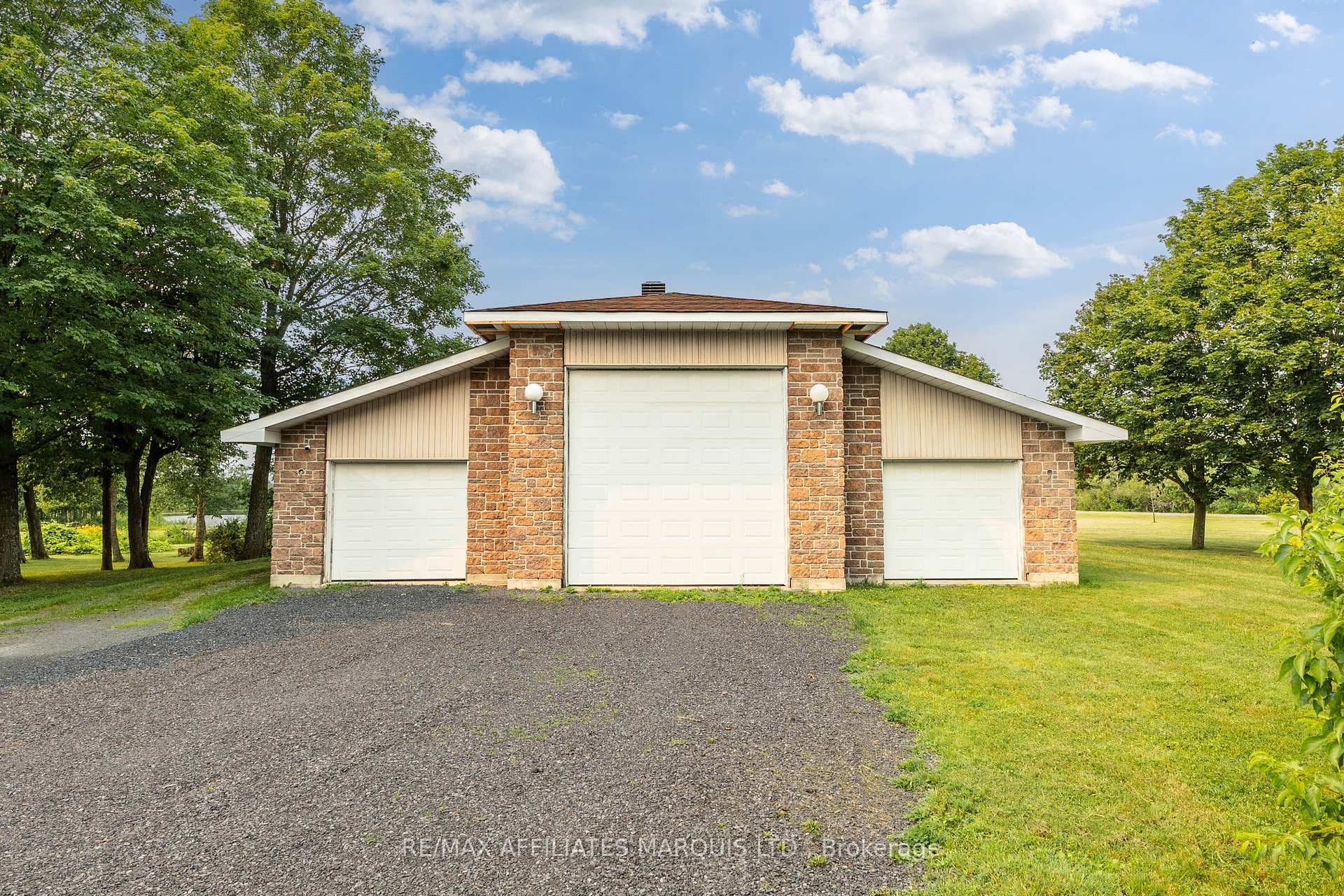 17588 McPhail Road photo 10