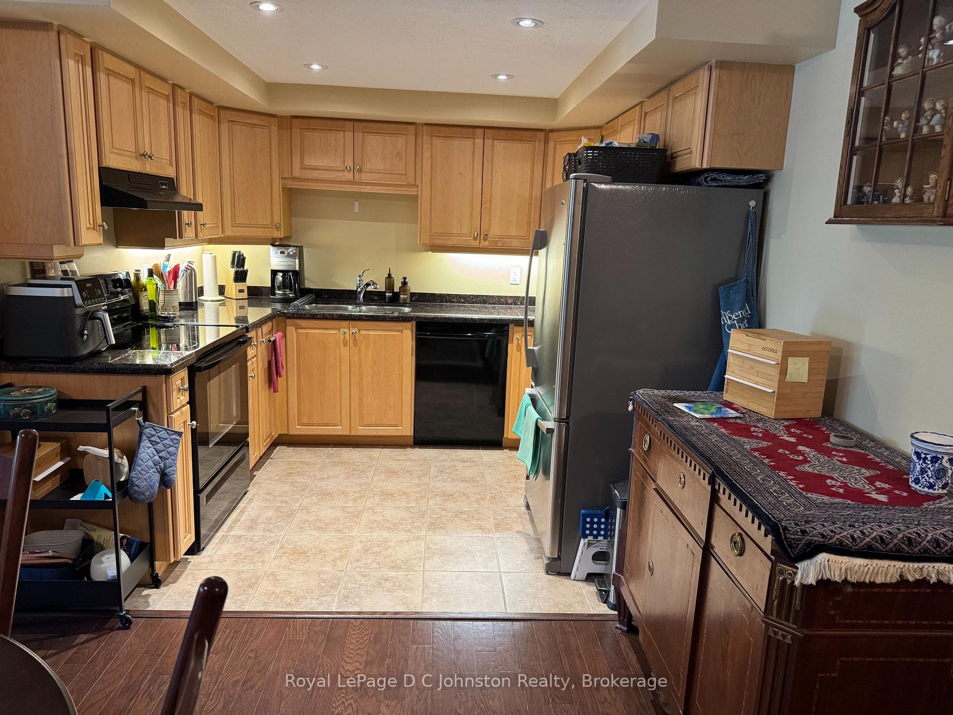 221 Adelaide Street Unit 202 photo 5
