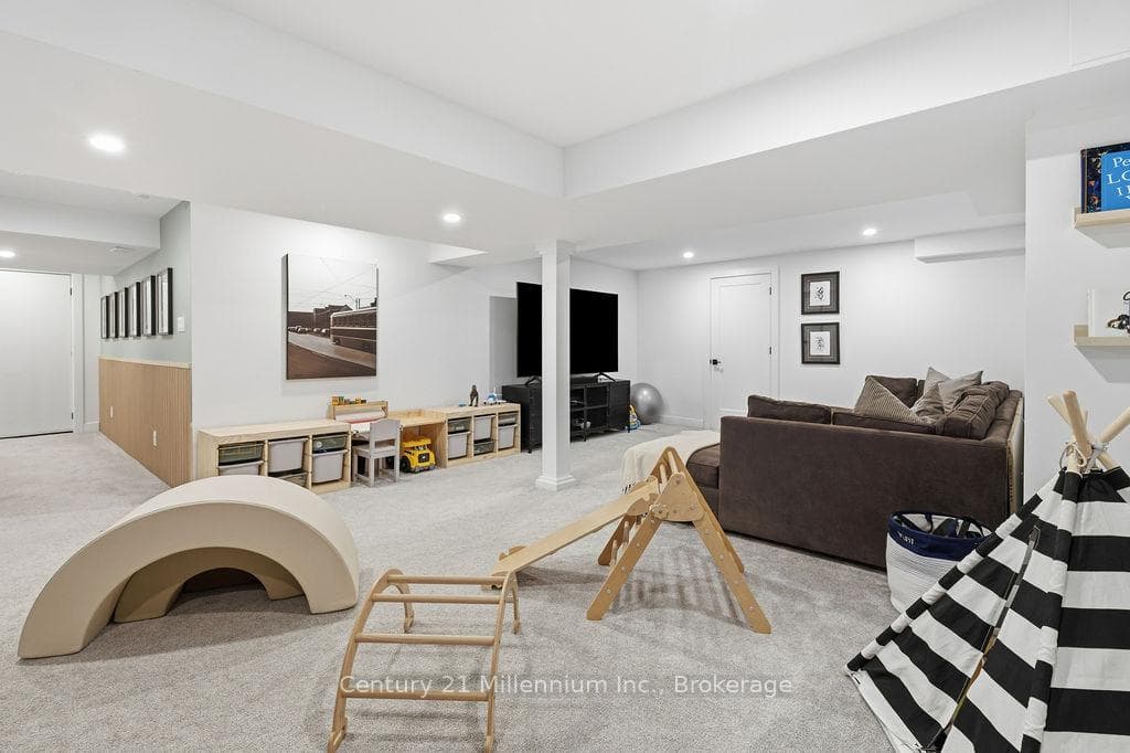 30 Mclean Avenue photo 40