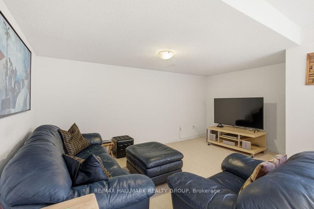 79 Chesapeake Crescent photo 31