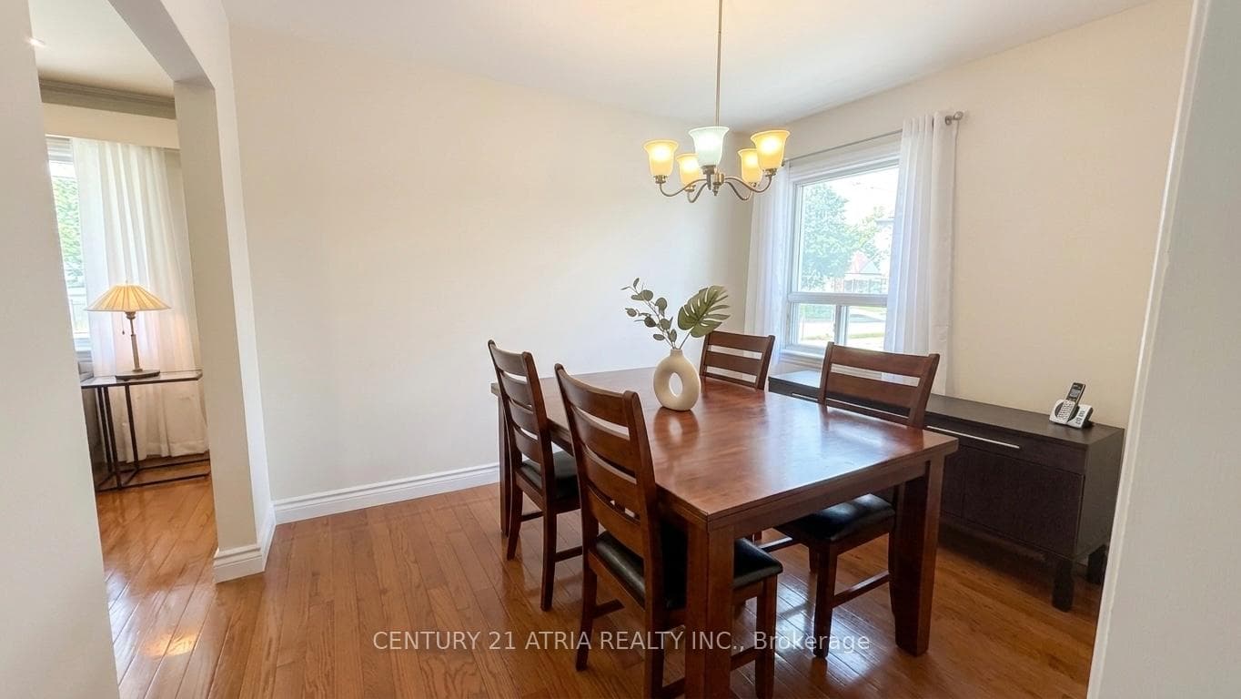 115 Ellington Drive photo 4