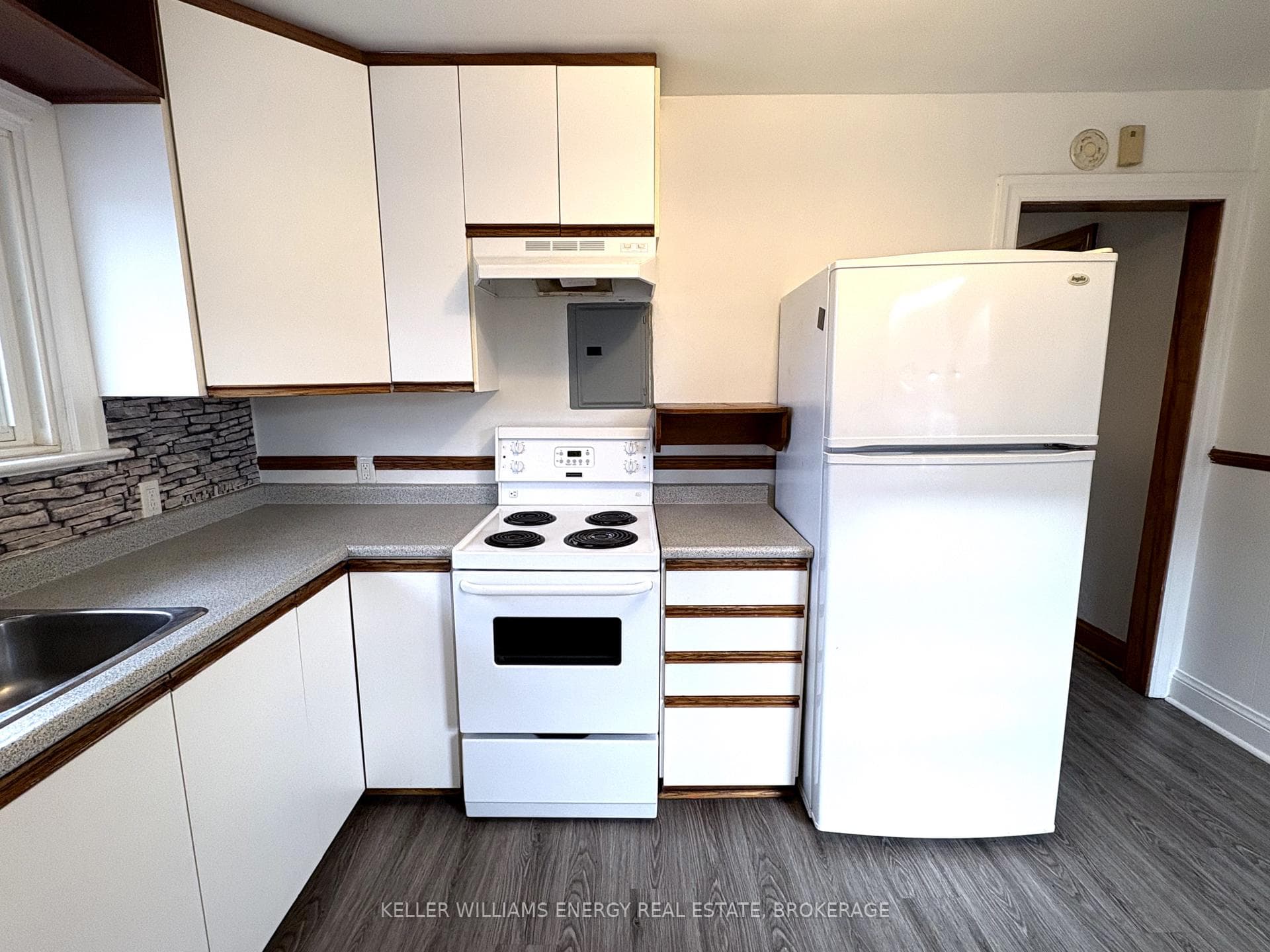 84 Rowe Street Unit 2 photo 6