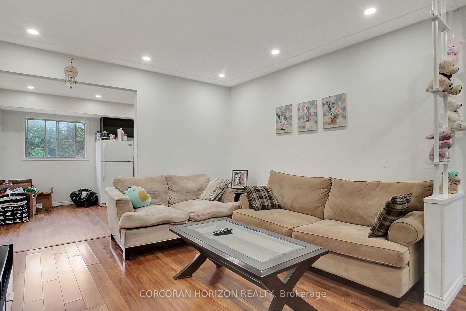 65 Lauris Avenue Unit Upper photo 7