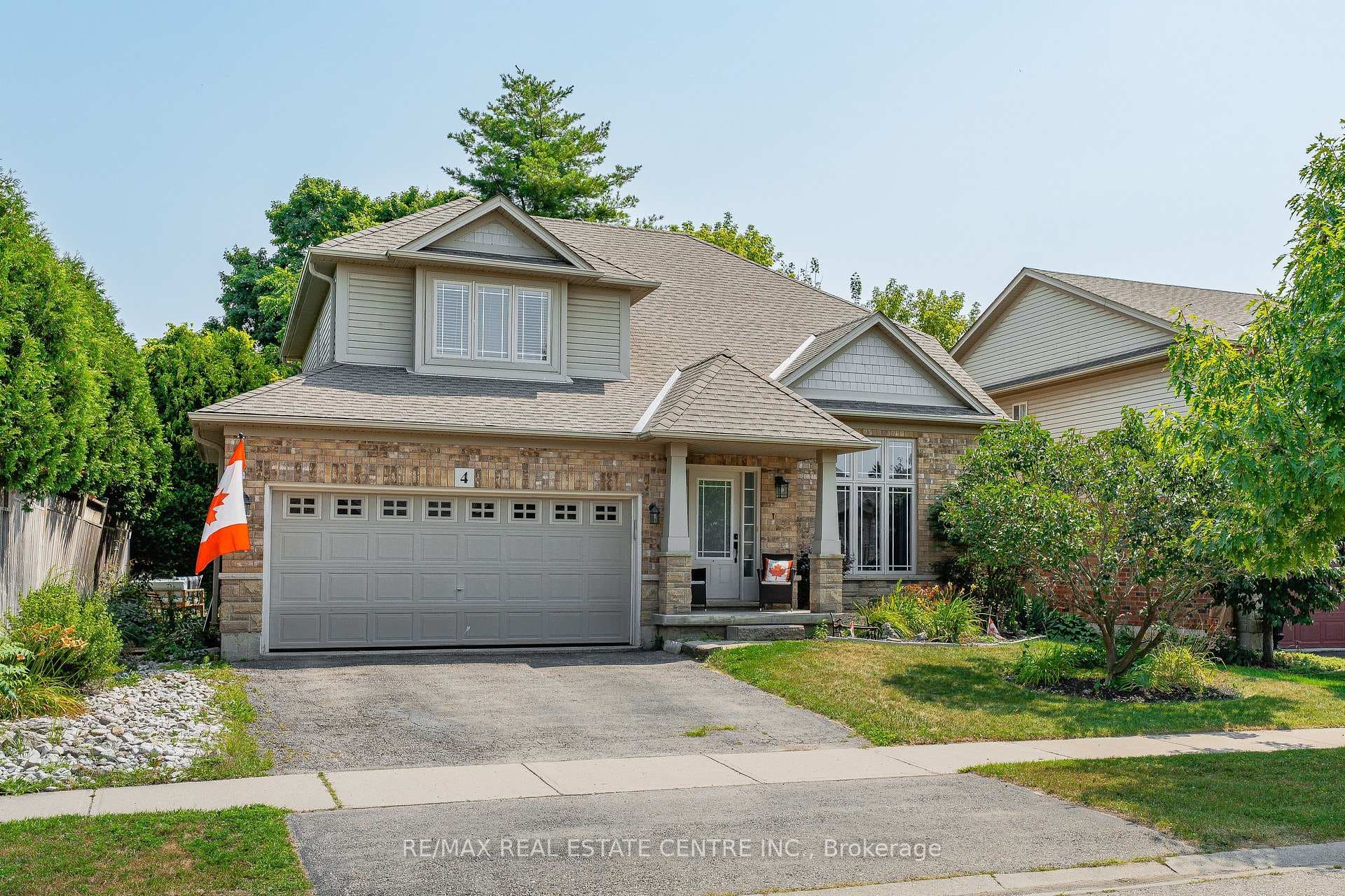 4 Irongate Drive photo 2