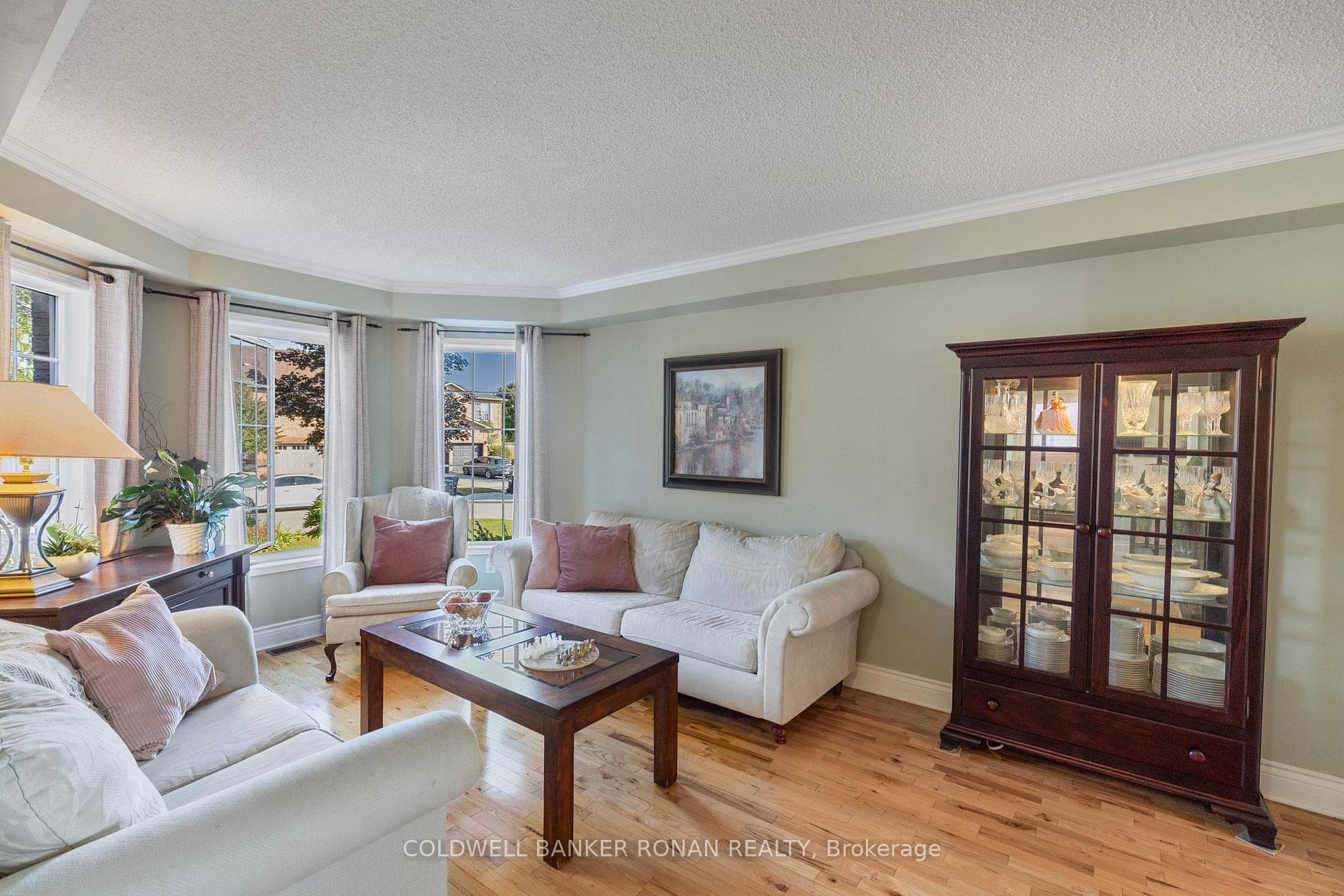 5 Coburn Crescent photo 16