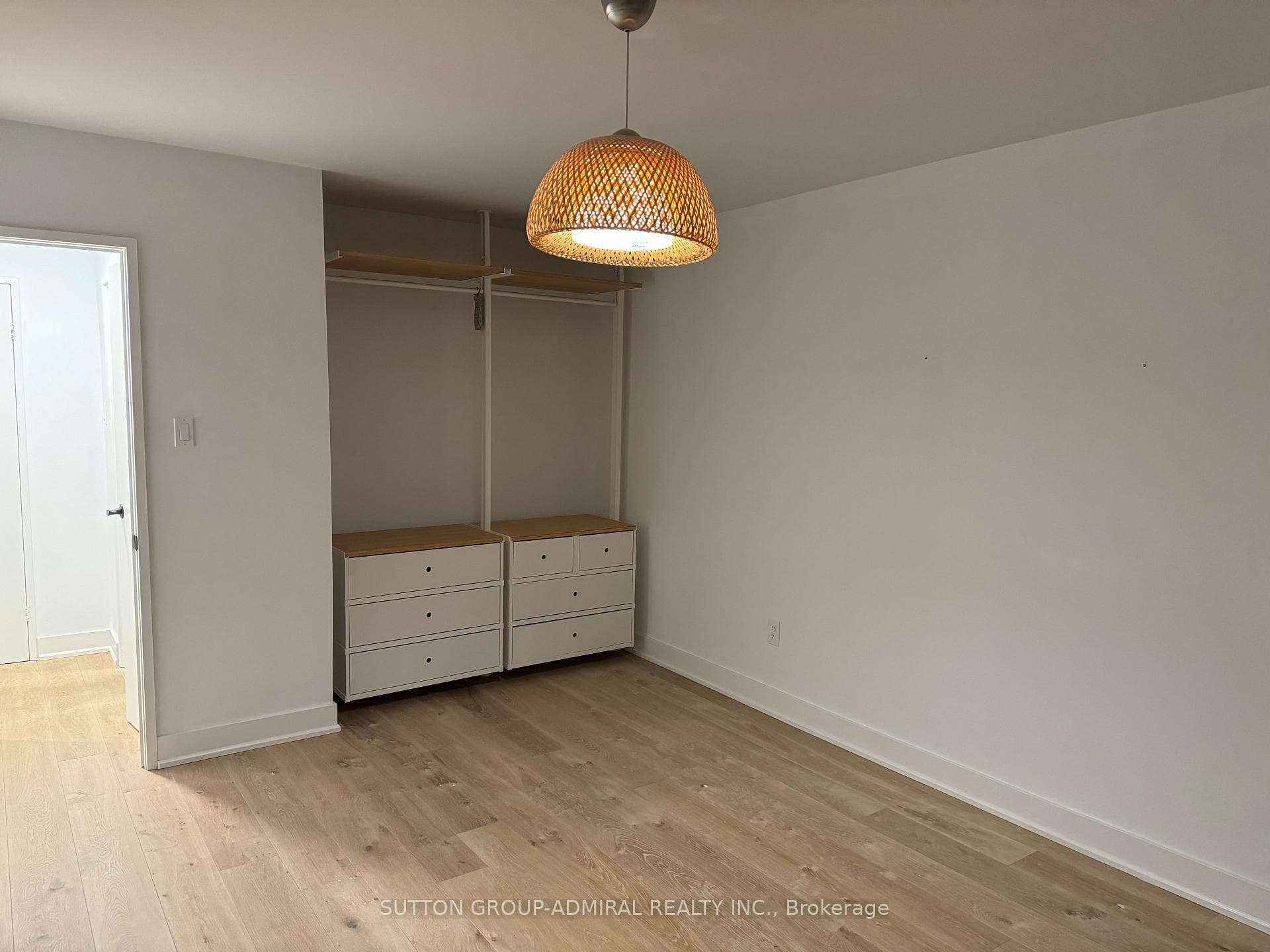 360 Ridelle Avenue Unit 715 photo 16
