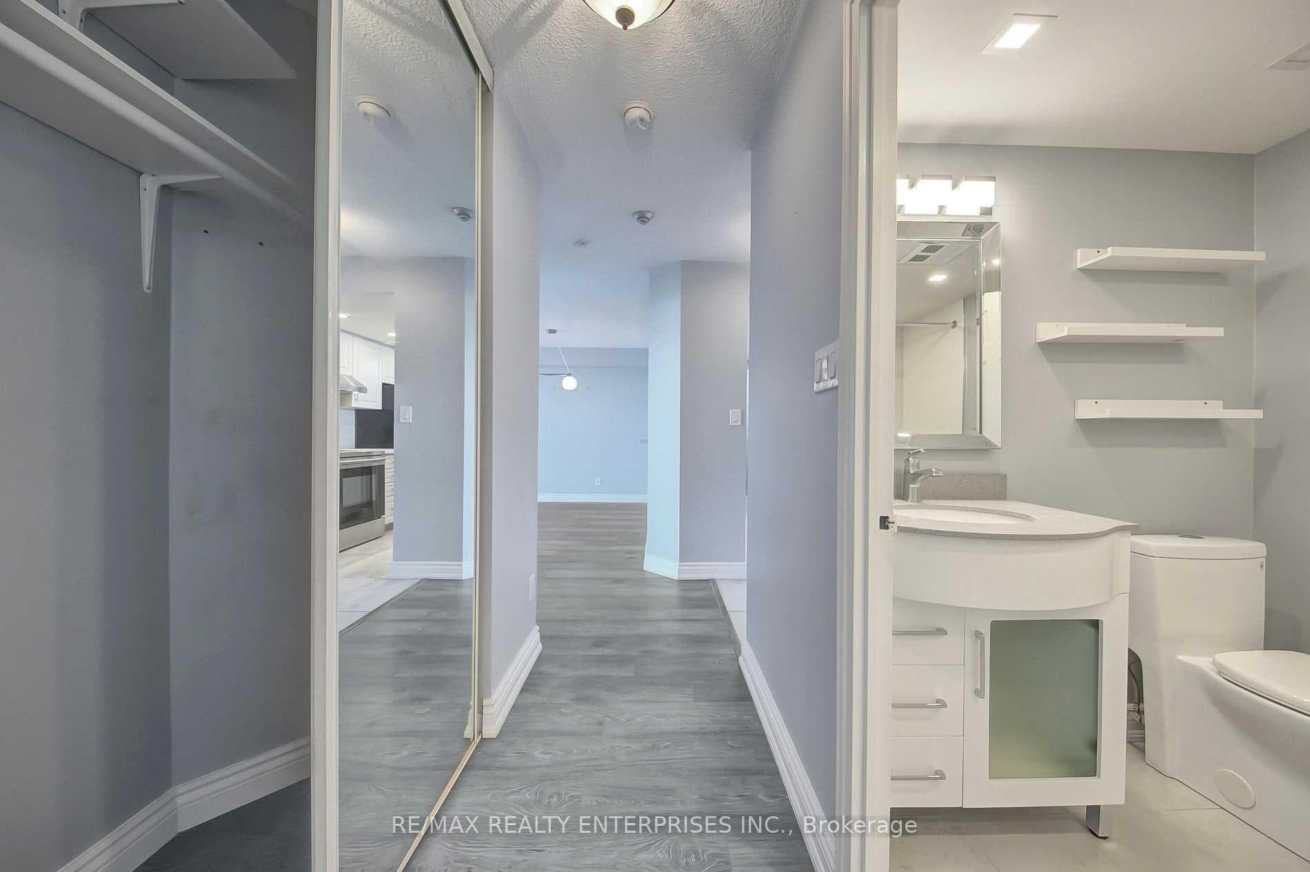 1001 Cedarglen Gate Unit 420 photo 29