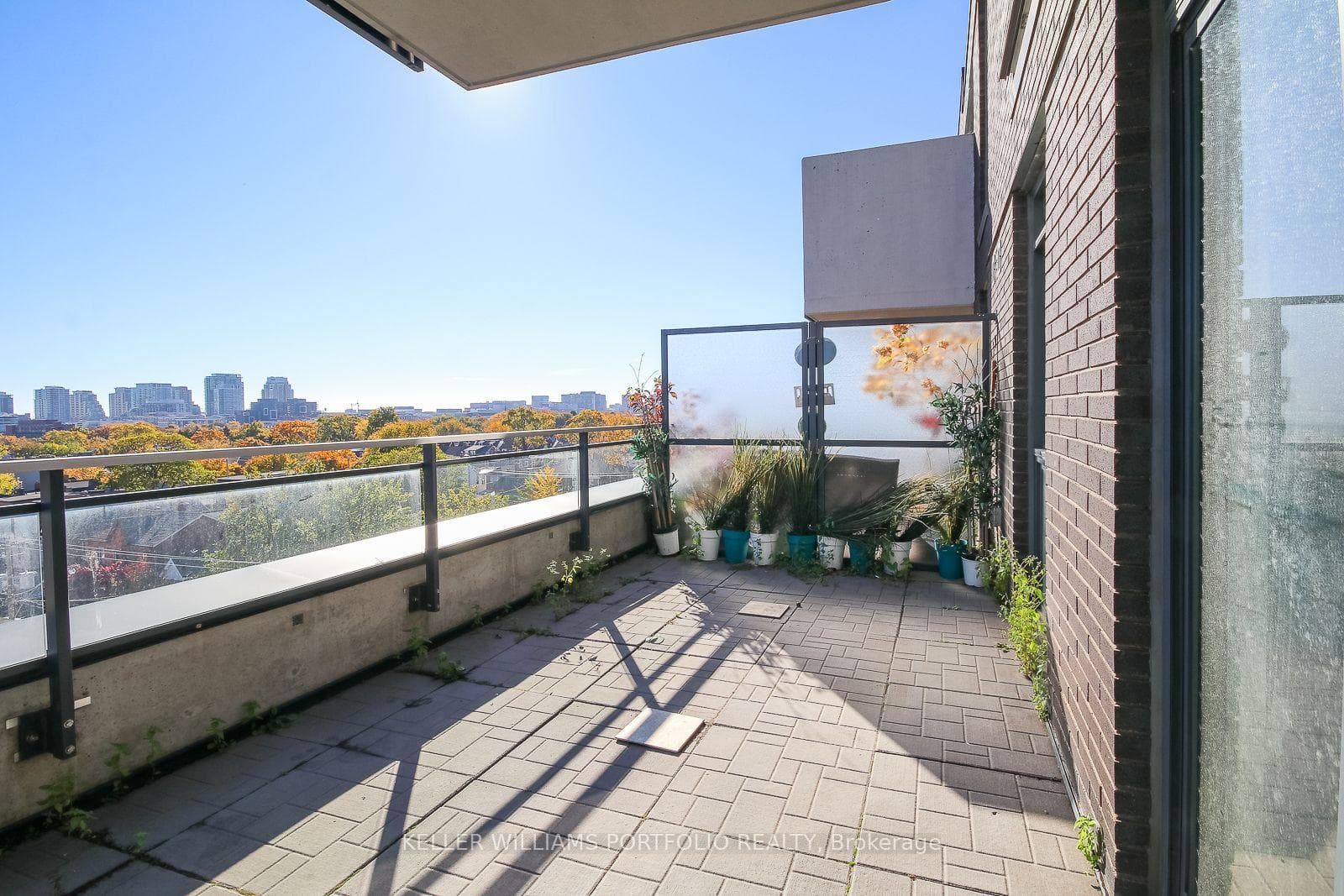 205 Manning Avenue Unit 506 photo 18