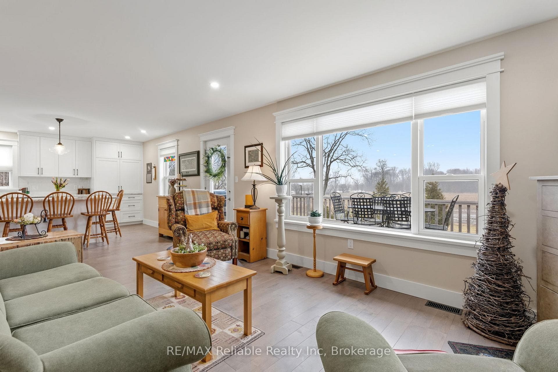144 James Street photo 17