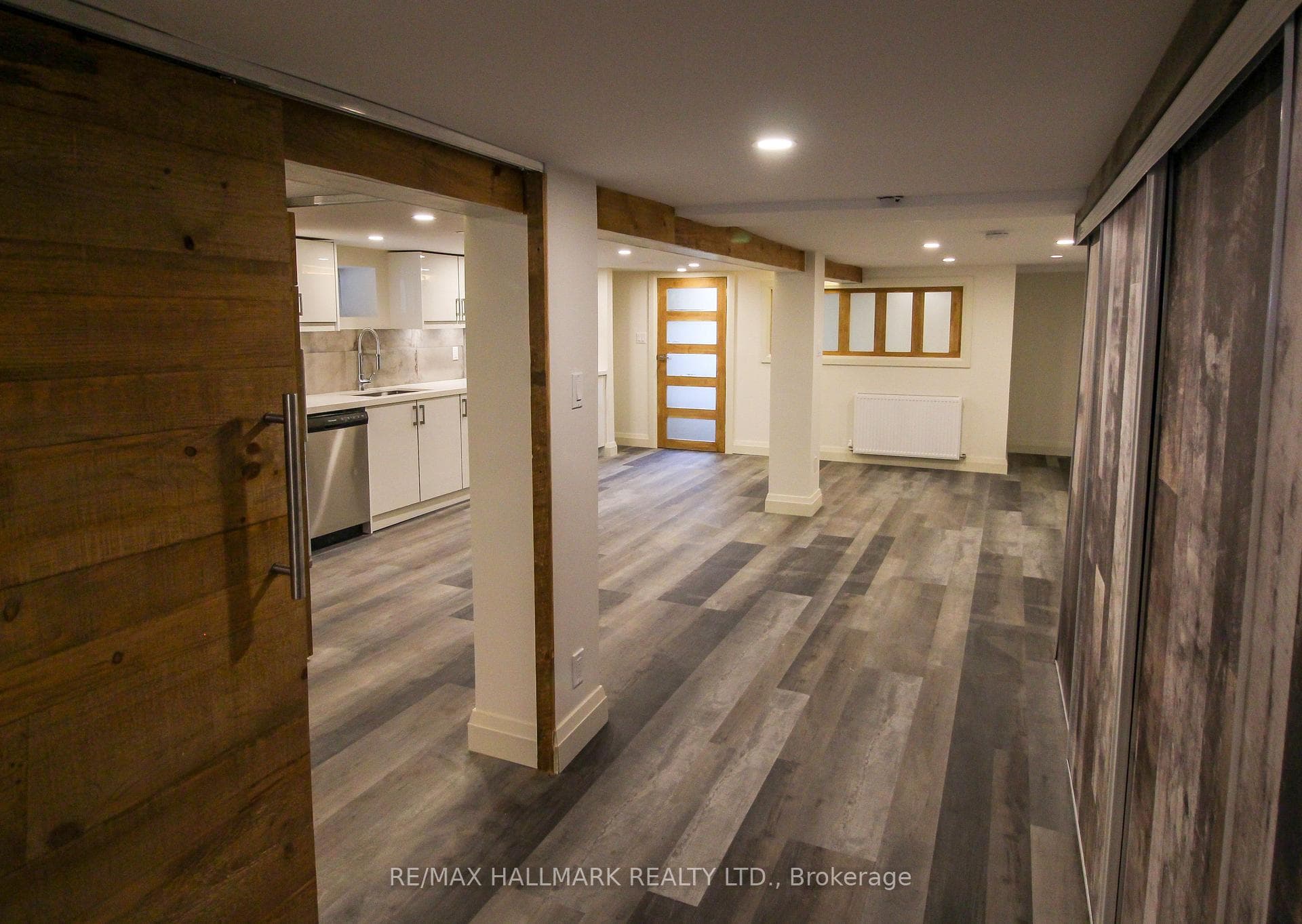 371 St Clarens Avenue Unit BSMT photo 2