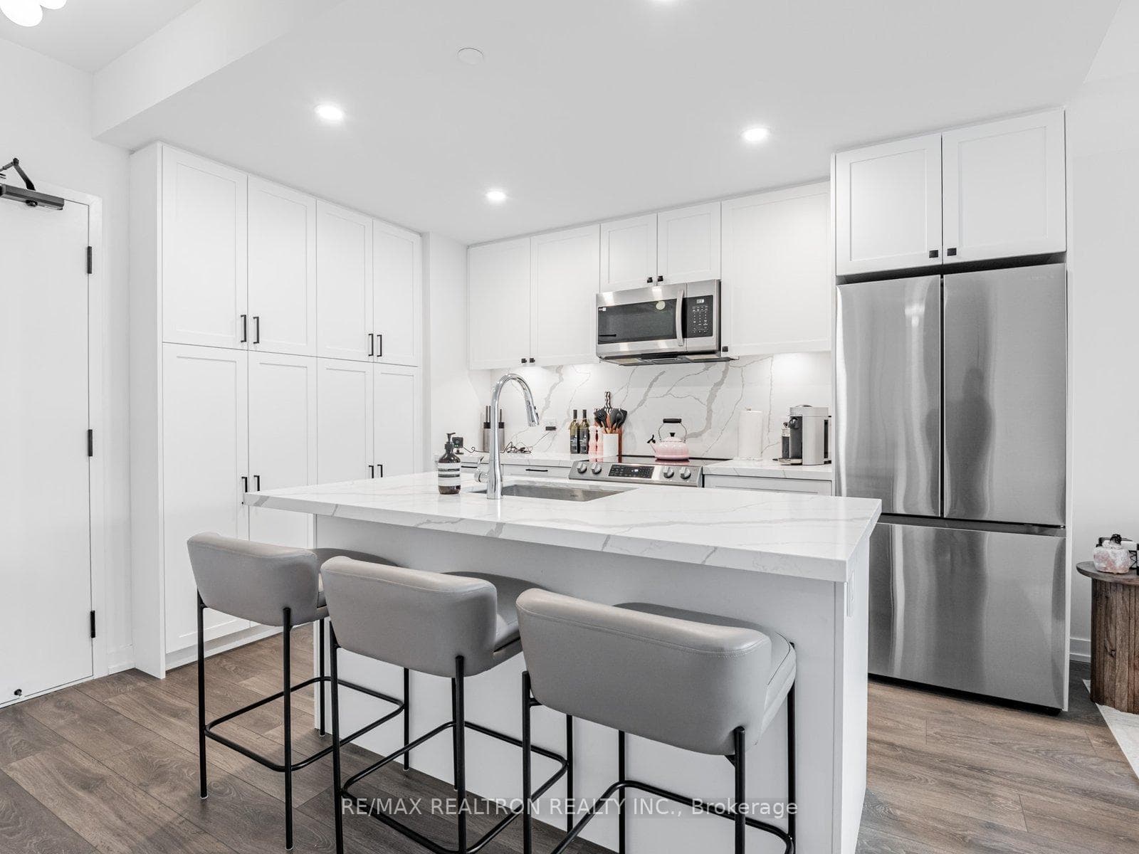415 Sea Ray Avenue Unit 201 photo 2