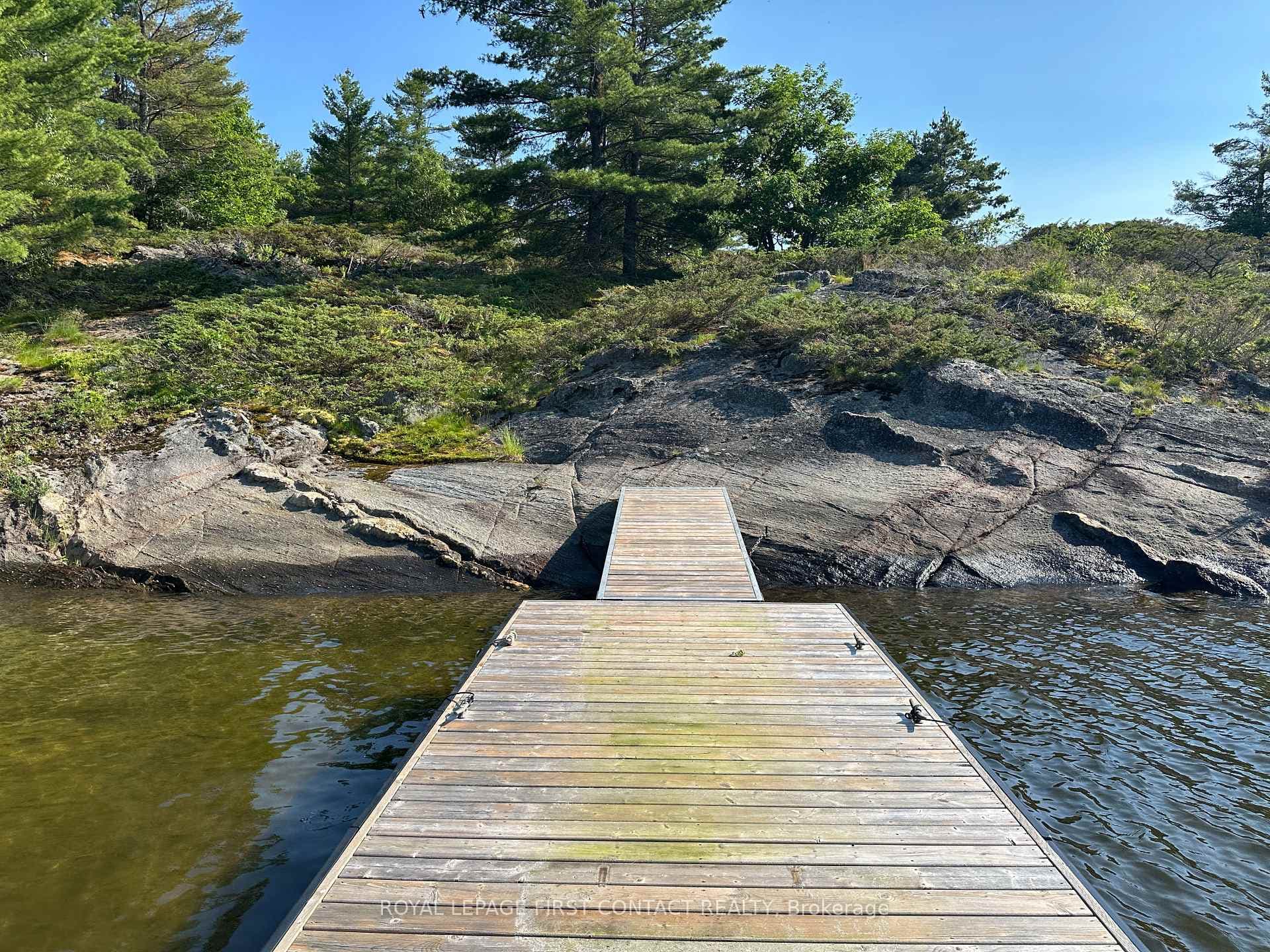 23 A26 Island photo 39