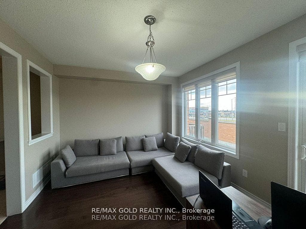 244 Sky Harbour Drive photo 15