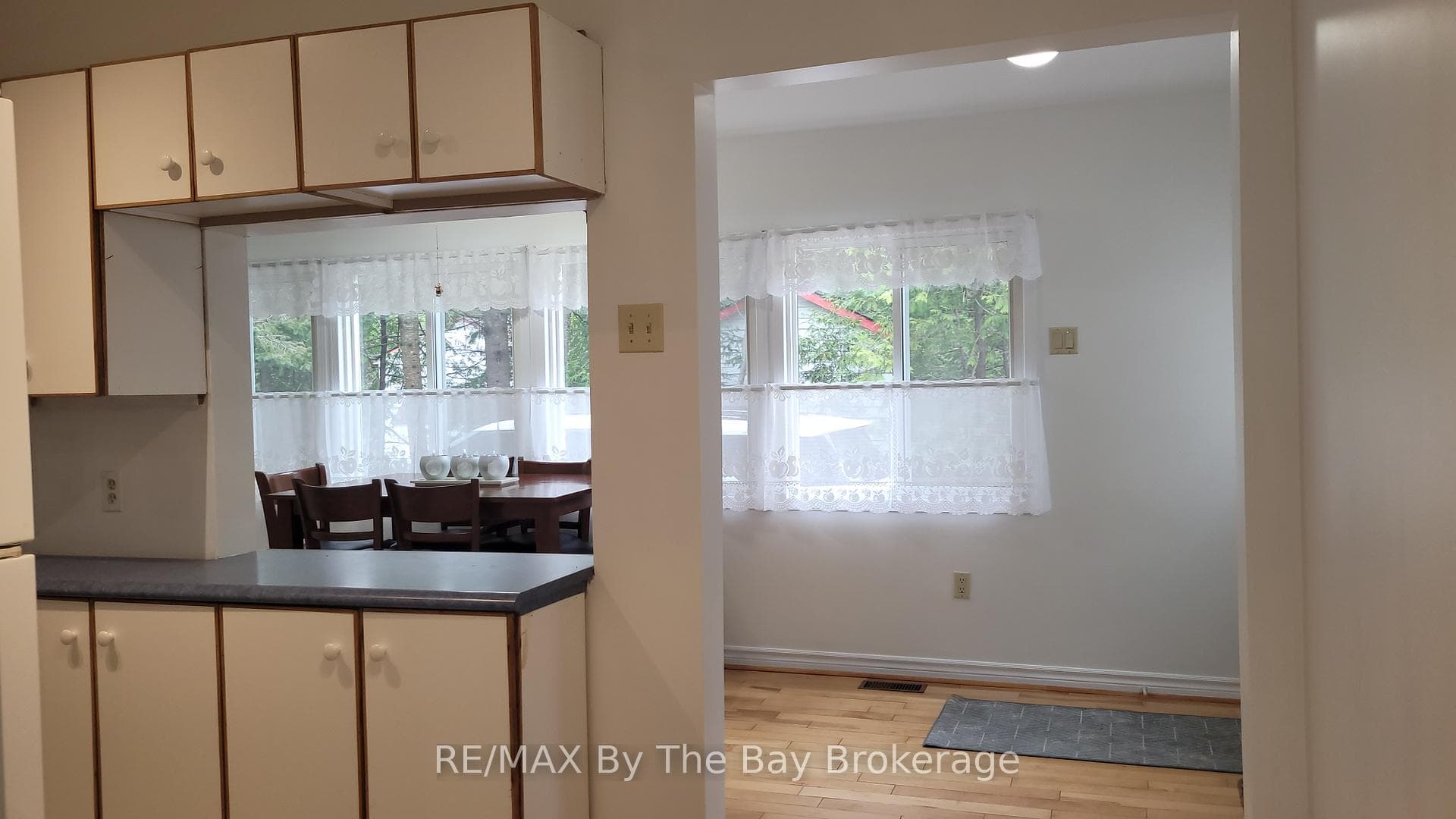 1120 King Edward Avenue photo 12
