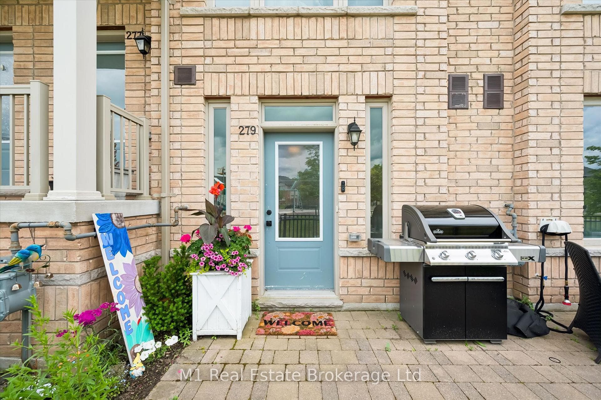279 Law Drive photo 11