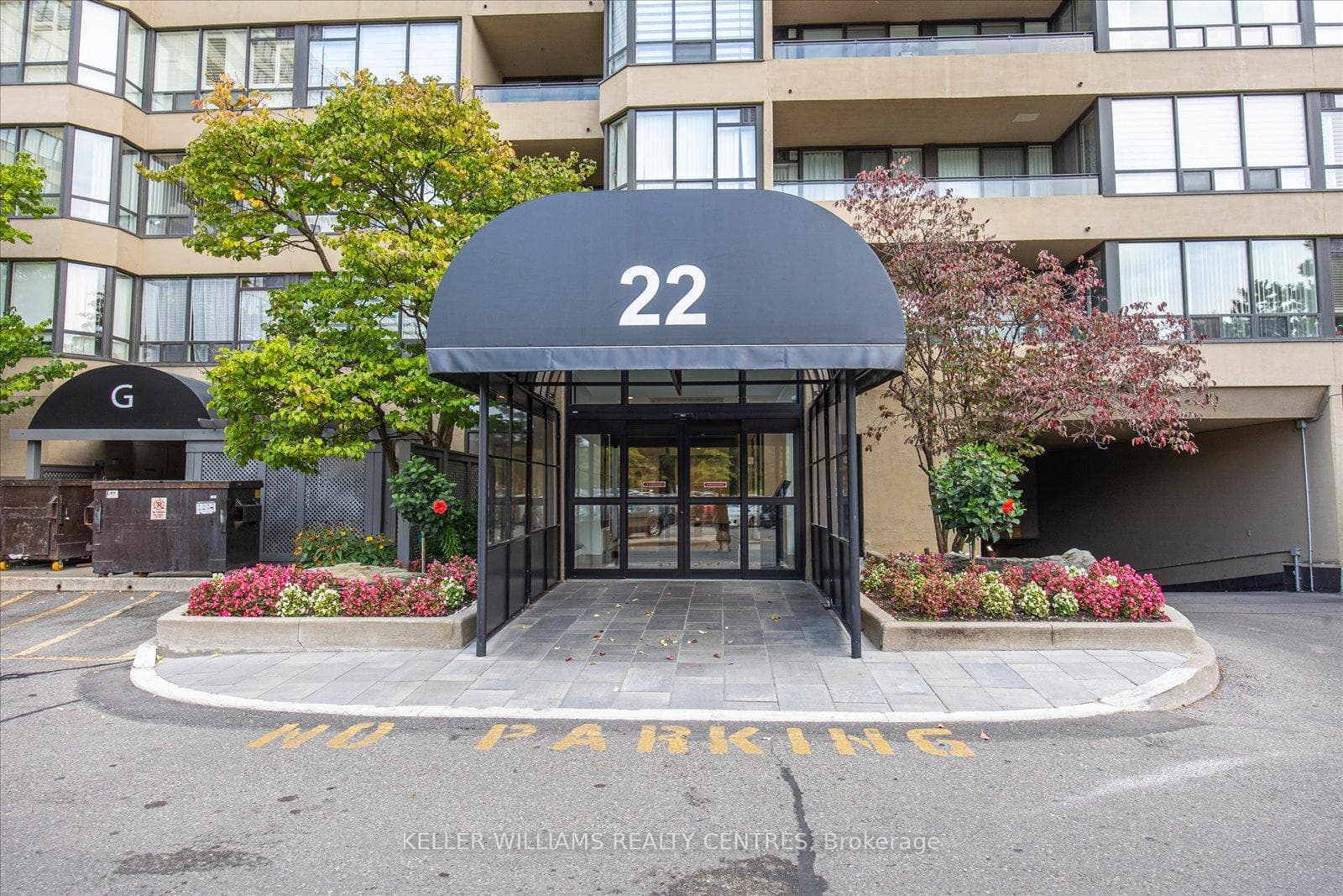 22 Clarissa Drive Unit 912 photo 2