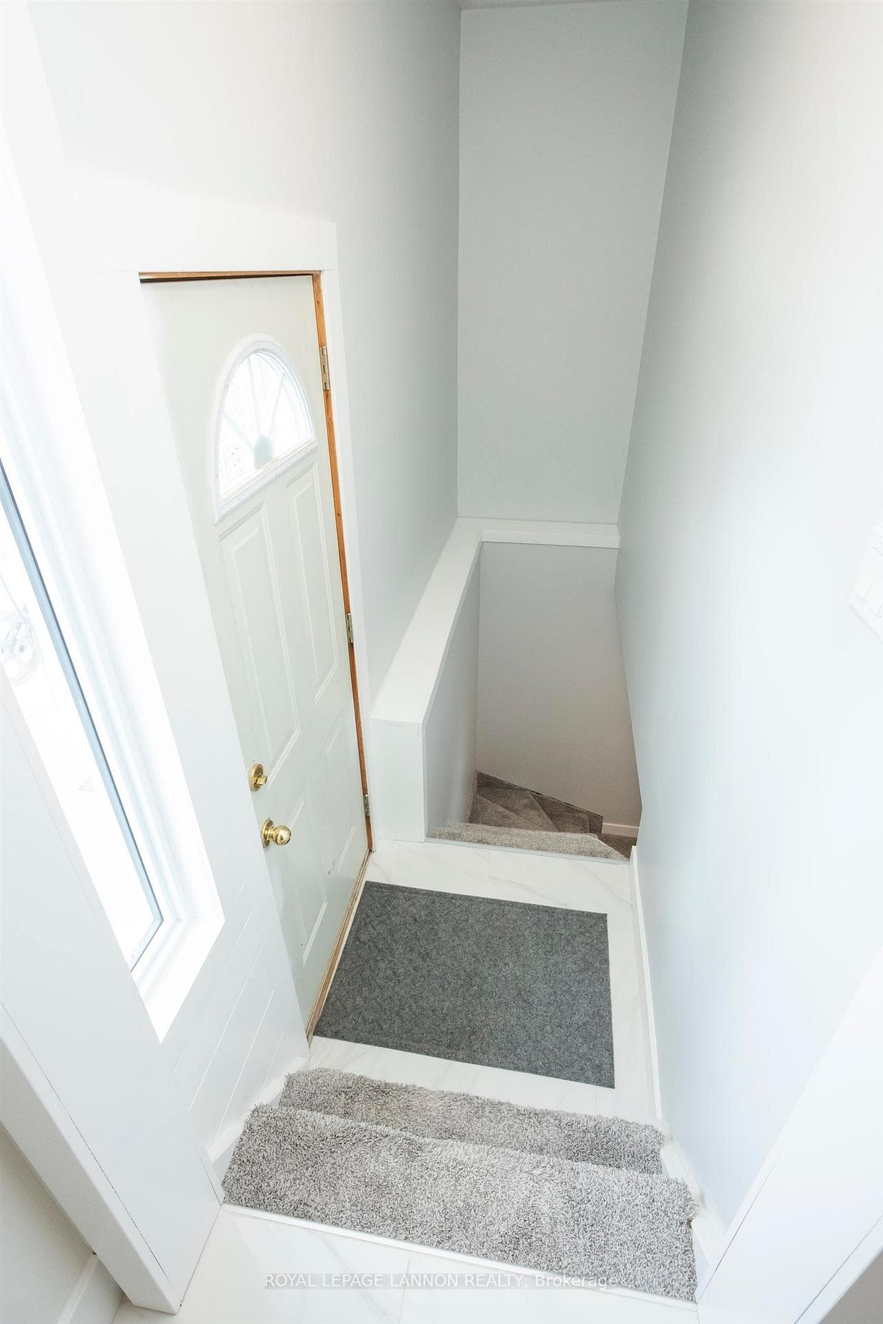 467 Heather Cres. photo 31