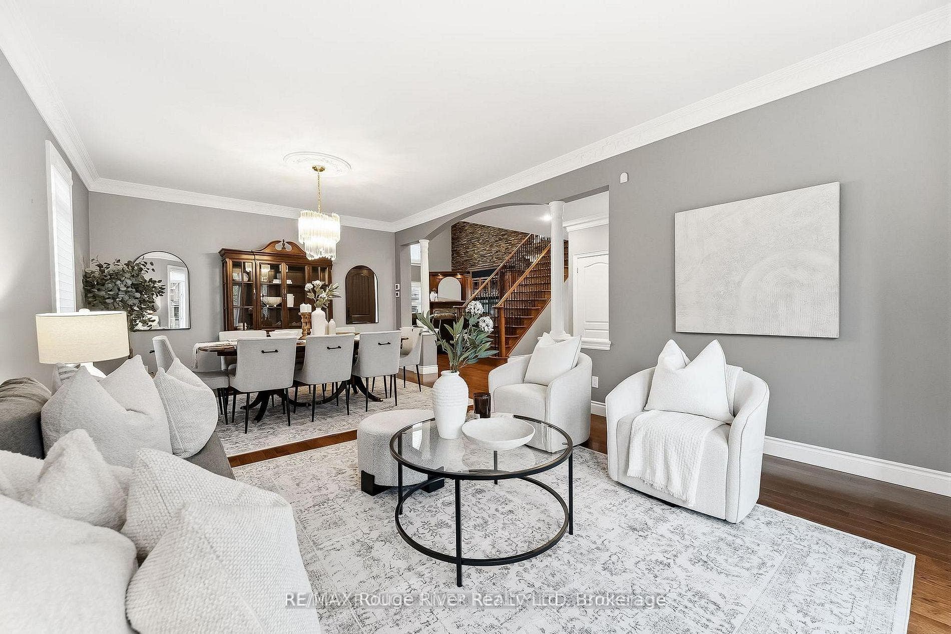 30 Hanover Court photo 18