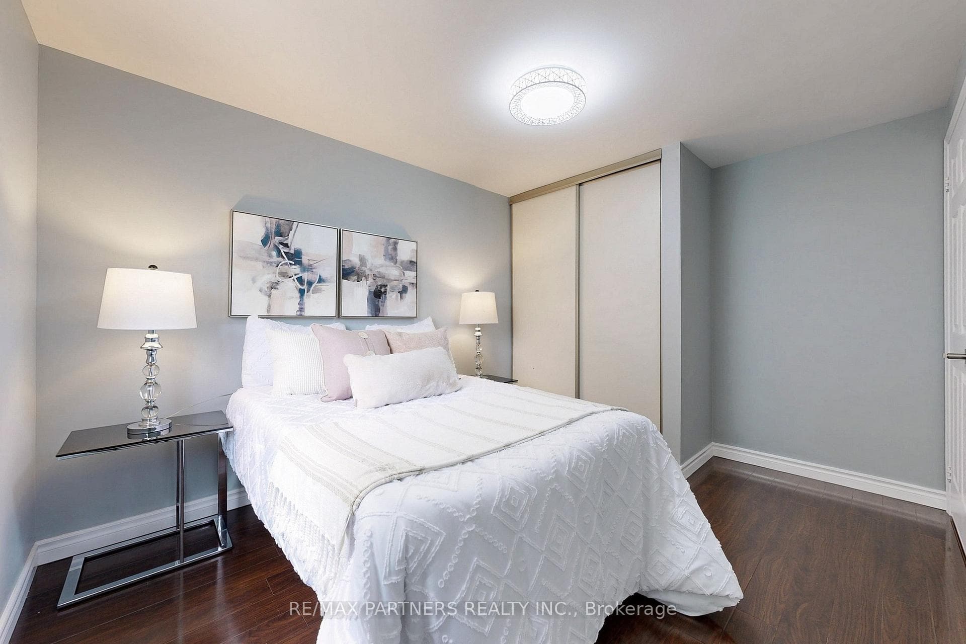 128 Bellrock Drive photo 29